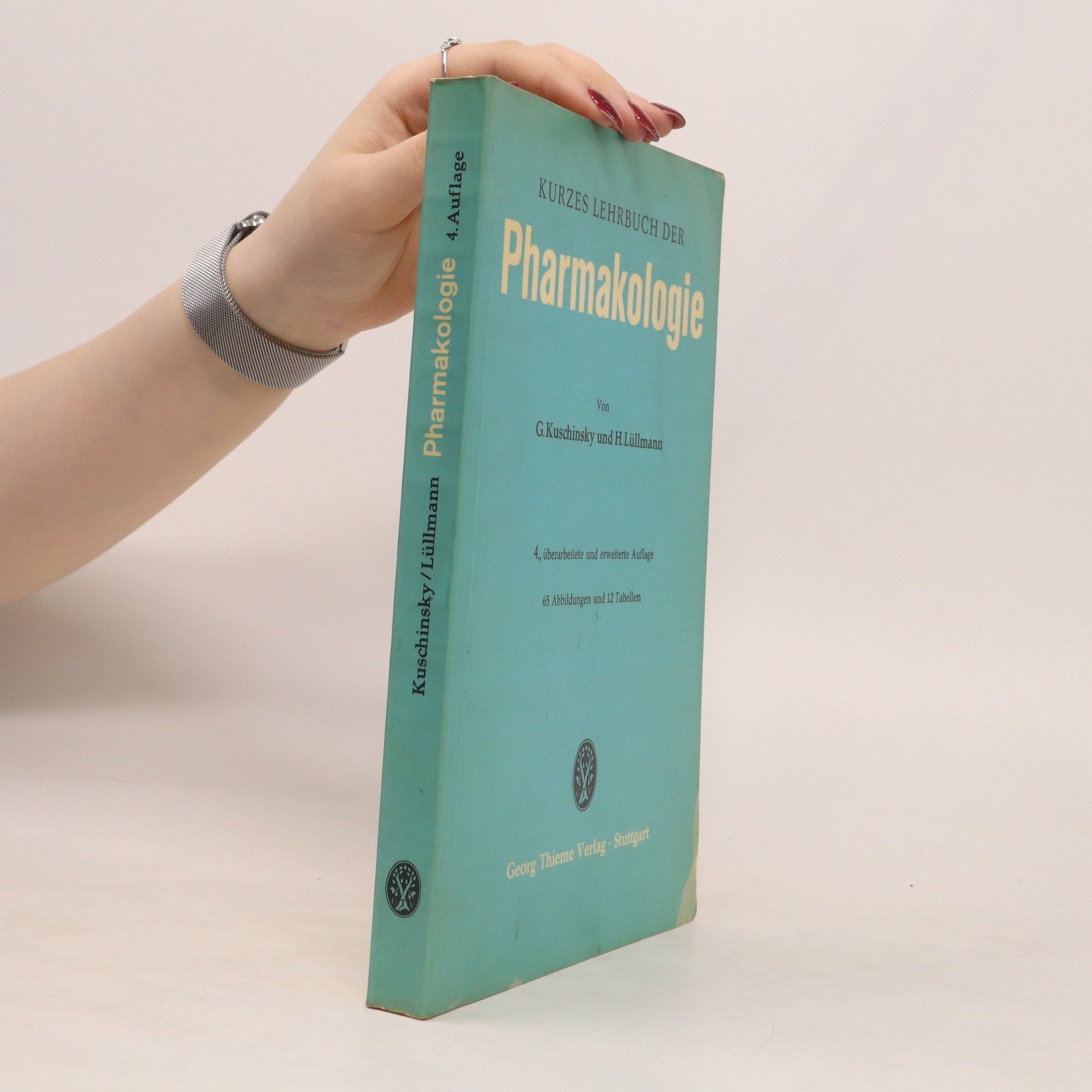G. Kuschinsky Kurzes Lehrbuch der Pharmakologie