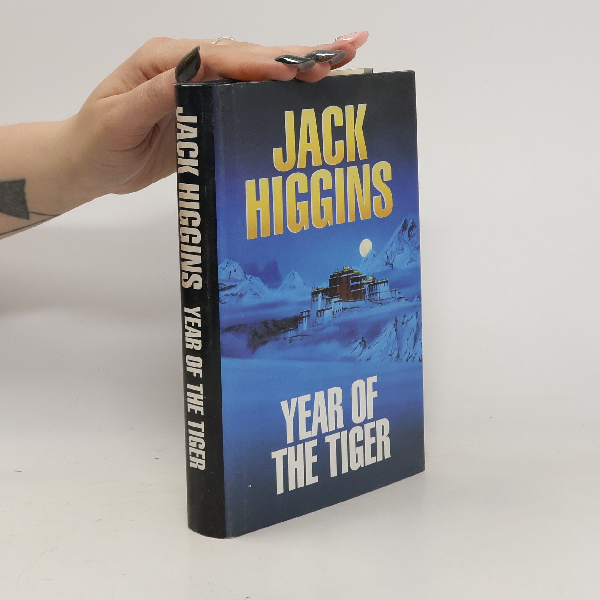 Jack Higgins Year of the Tiger