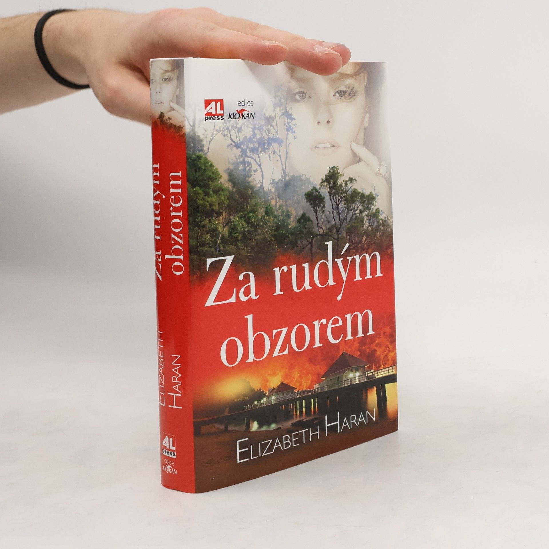 Elizabeth Haran Za rudým obzorem