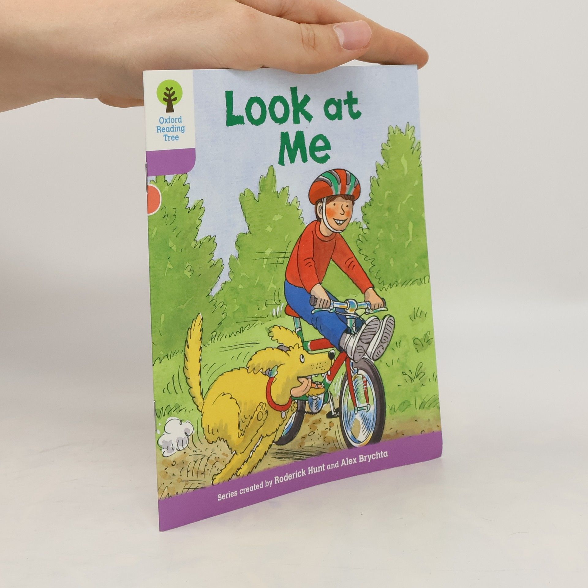 Roderick Hunt Oxford Reading Tree: Level 1+: First Sentences: Look At Me