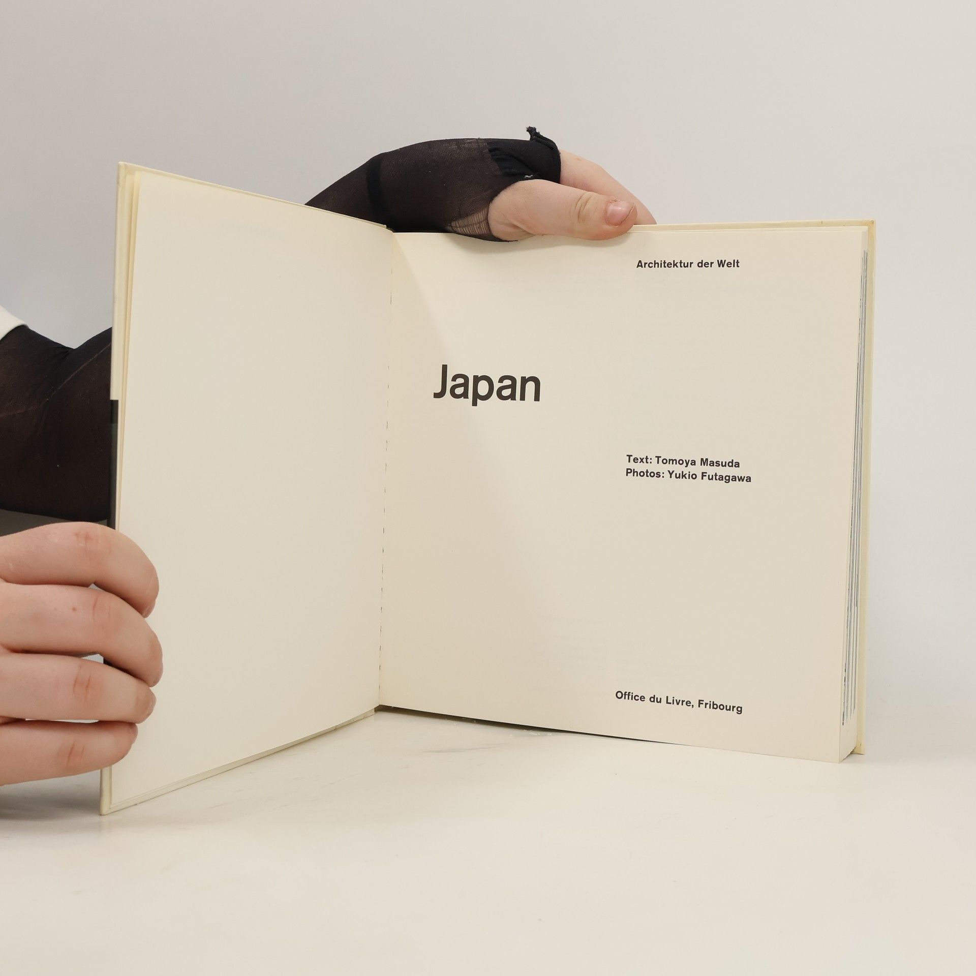 Henri Stierlin Japan