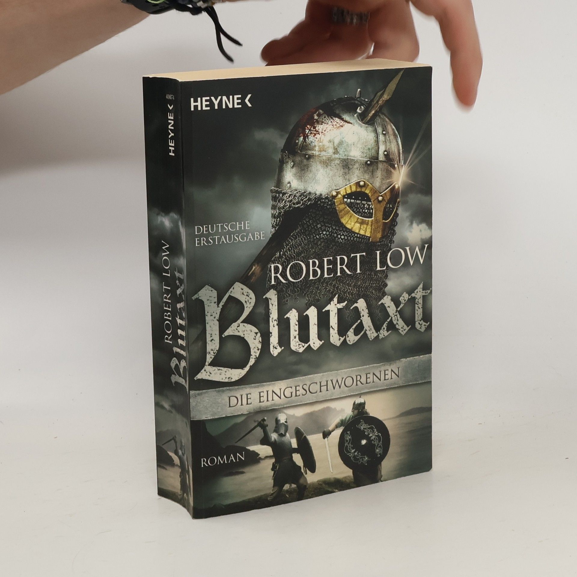 Robert Low Blutaxt