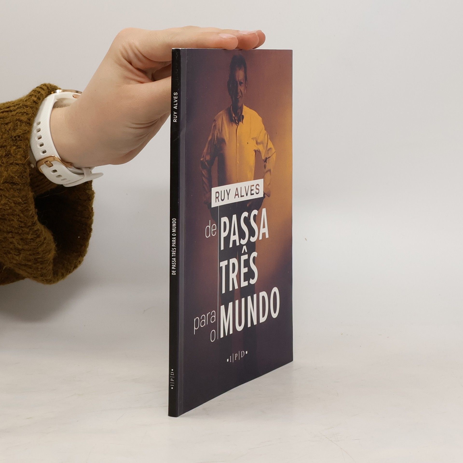 Ruy Alves De passa três para o mundo