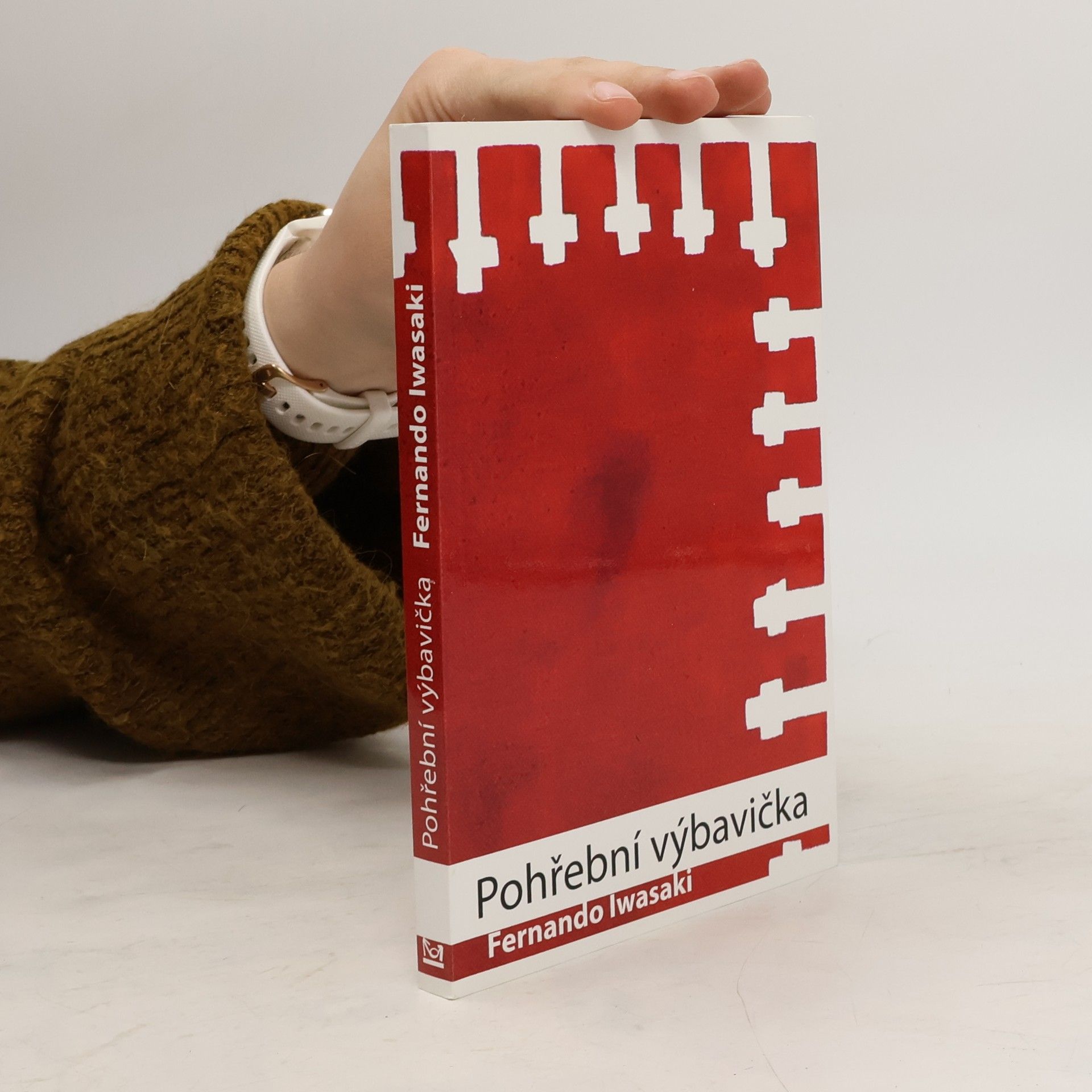 Fernando Iwasaki Pohřební výbavička