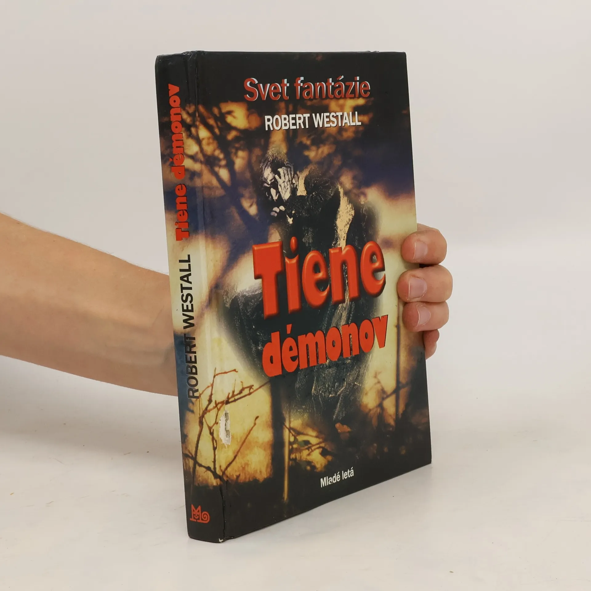 Tiene démonov | Book | Paperback | Robert Westall | SK