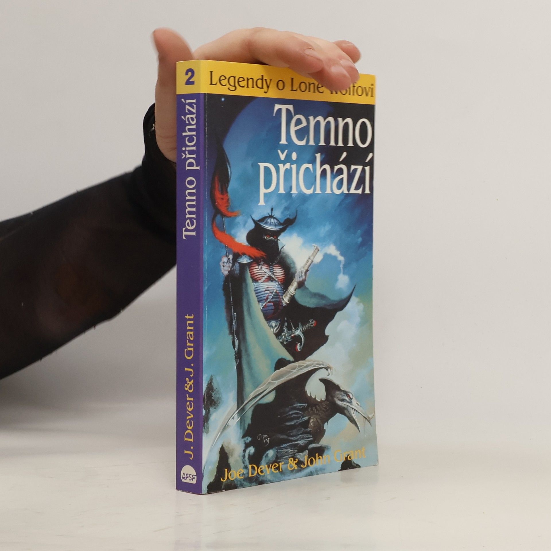 Joe Dever Temno přichází