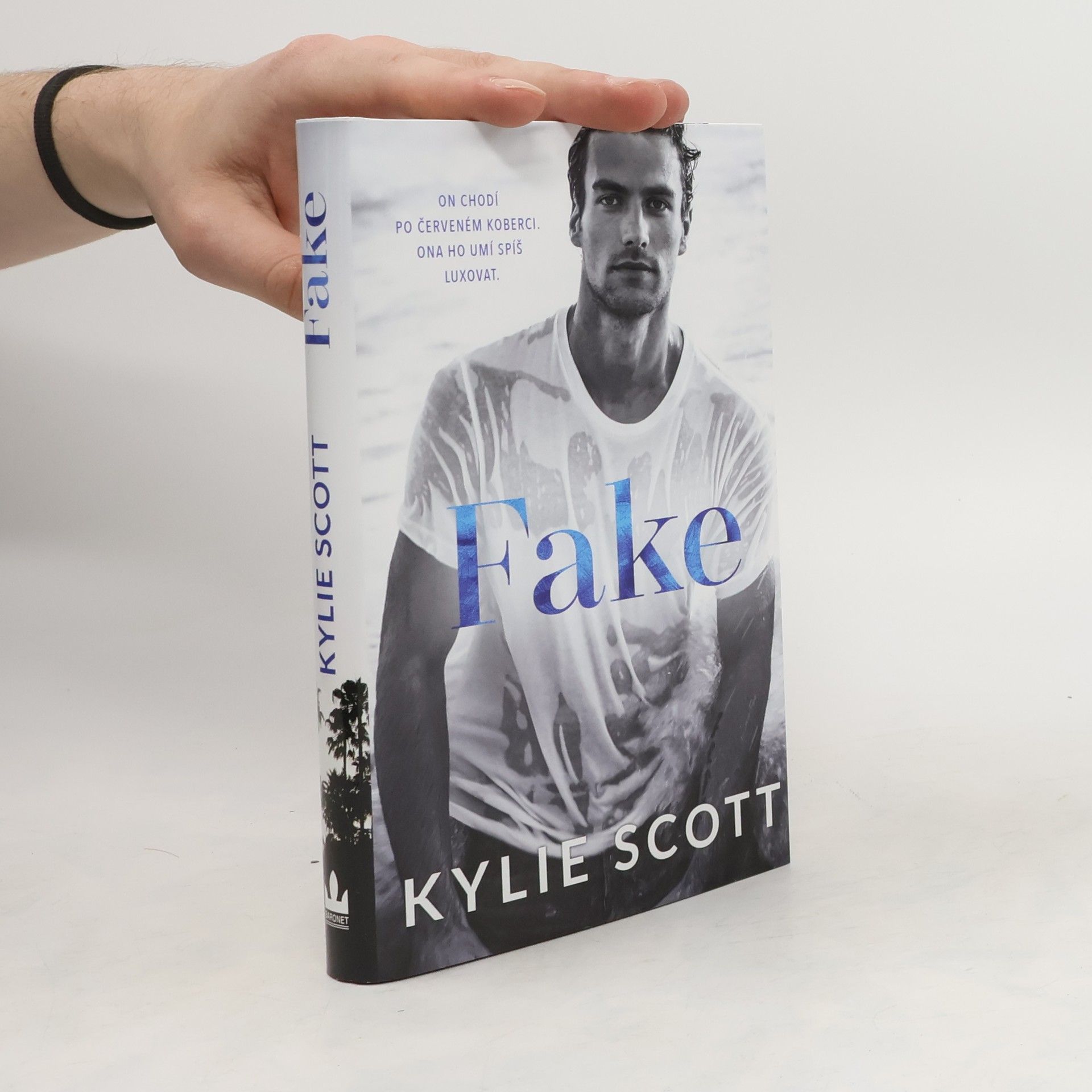 Kylie Scott Fake: West Hollywood.