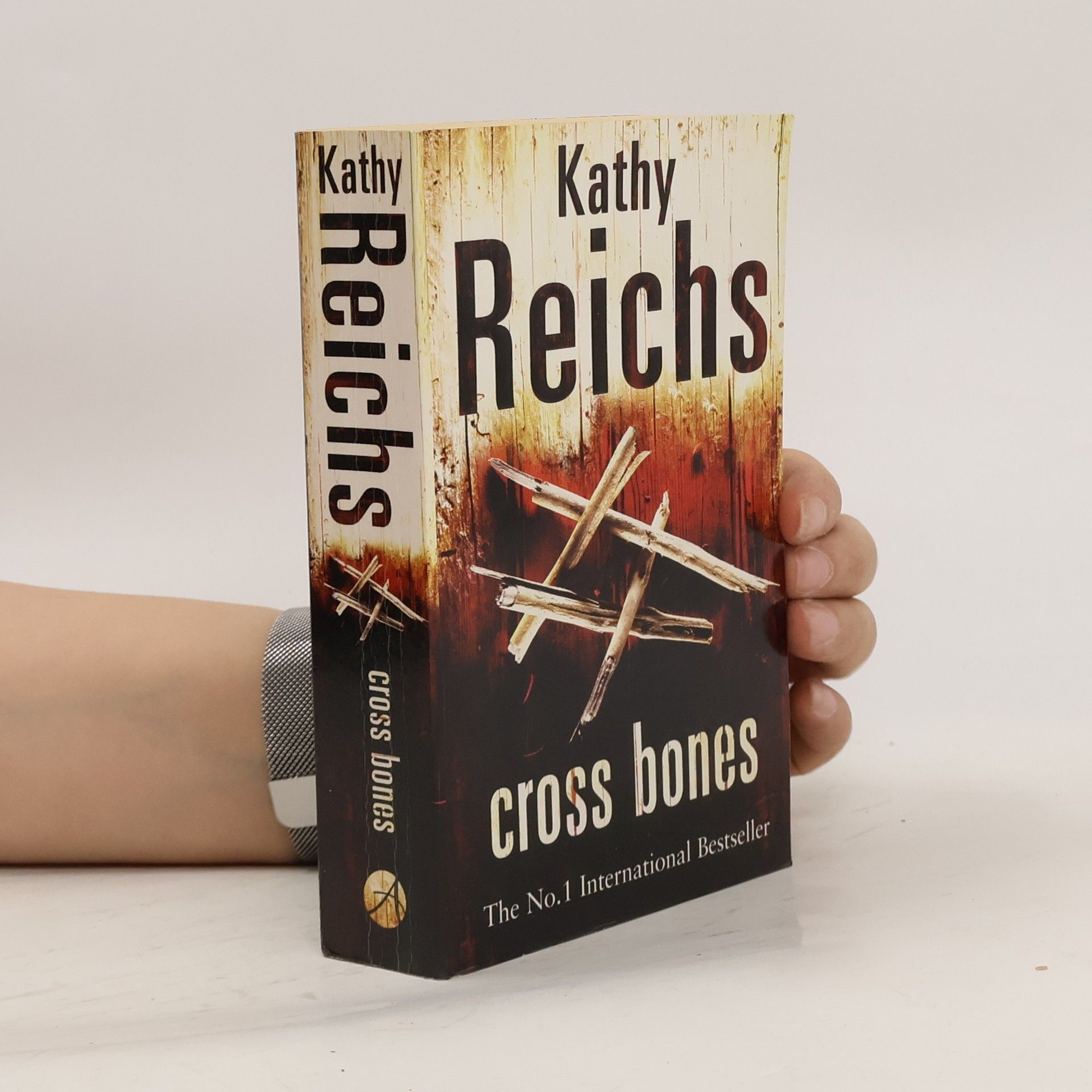 Kathy Reichs Cross bones