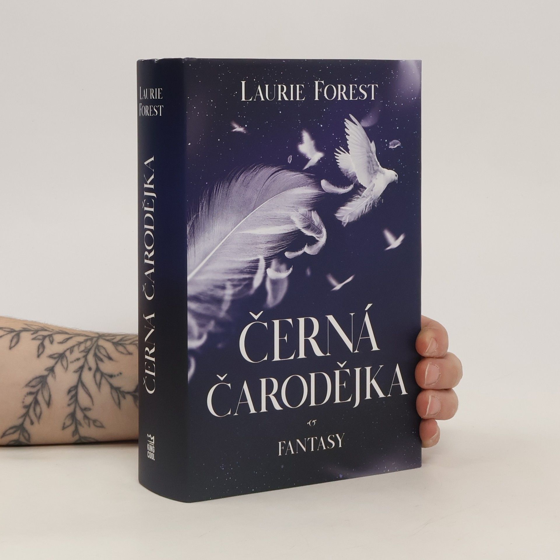Laurie Forest Černá čarodějka