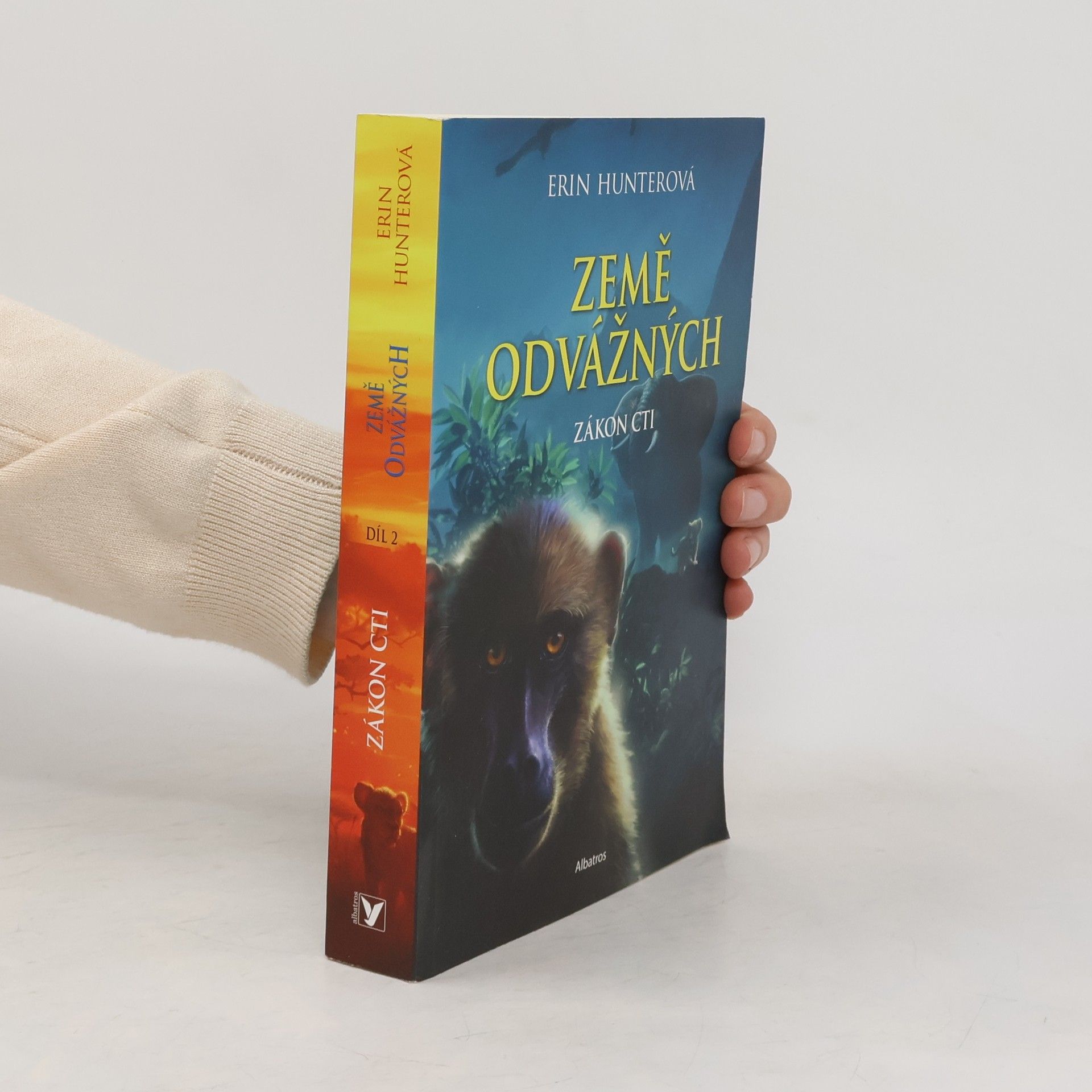 Erin Hunter Země odvážných. Zákon cti