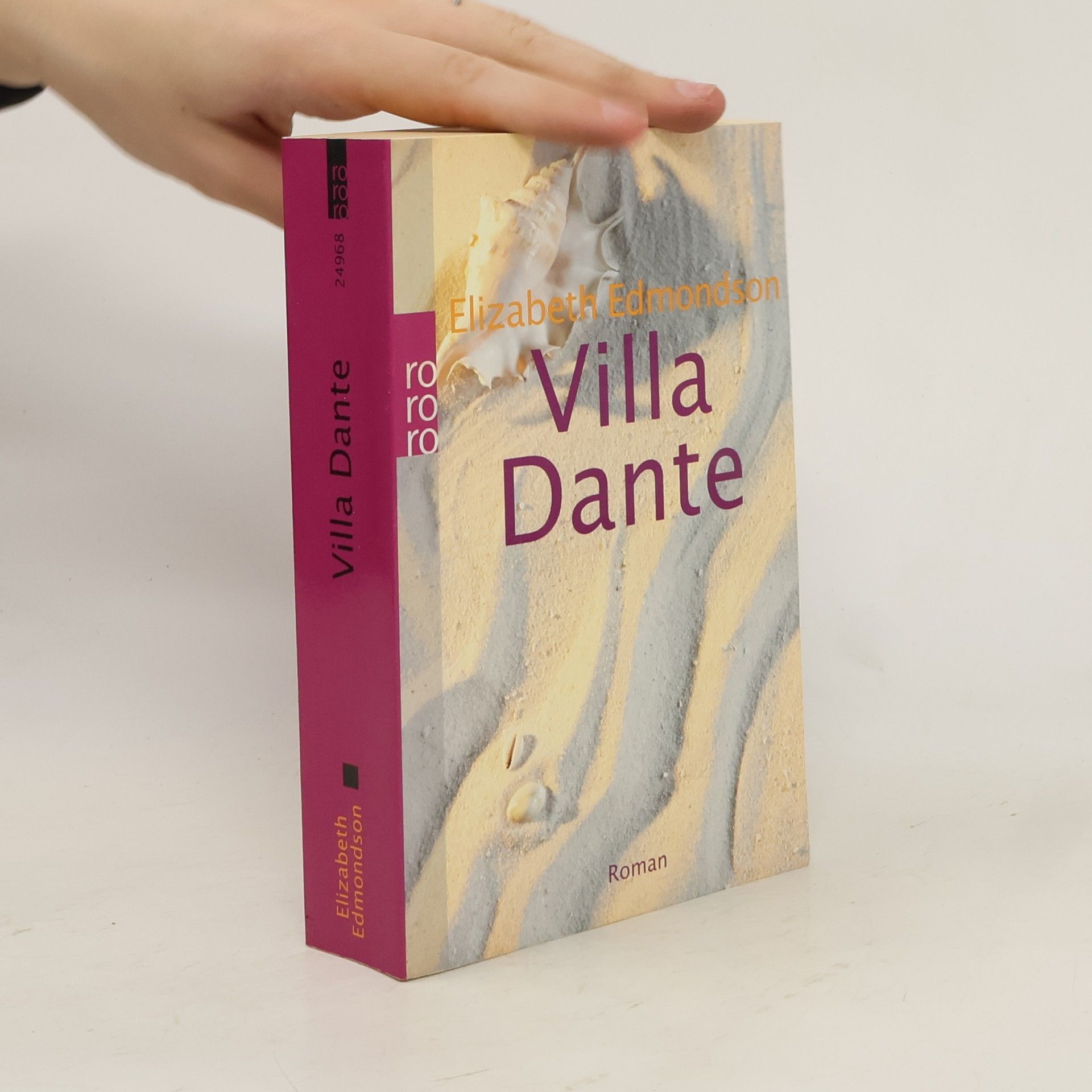 Elizabeth Aston Villa Dante