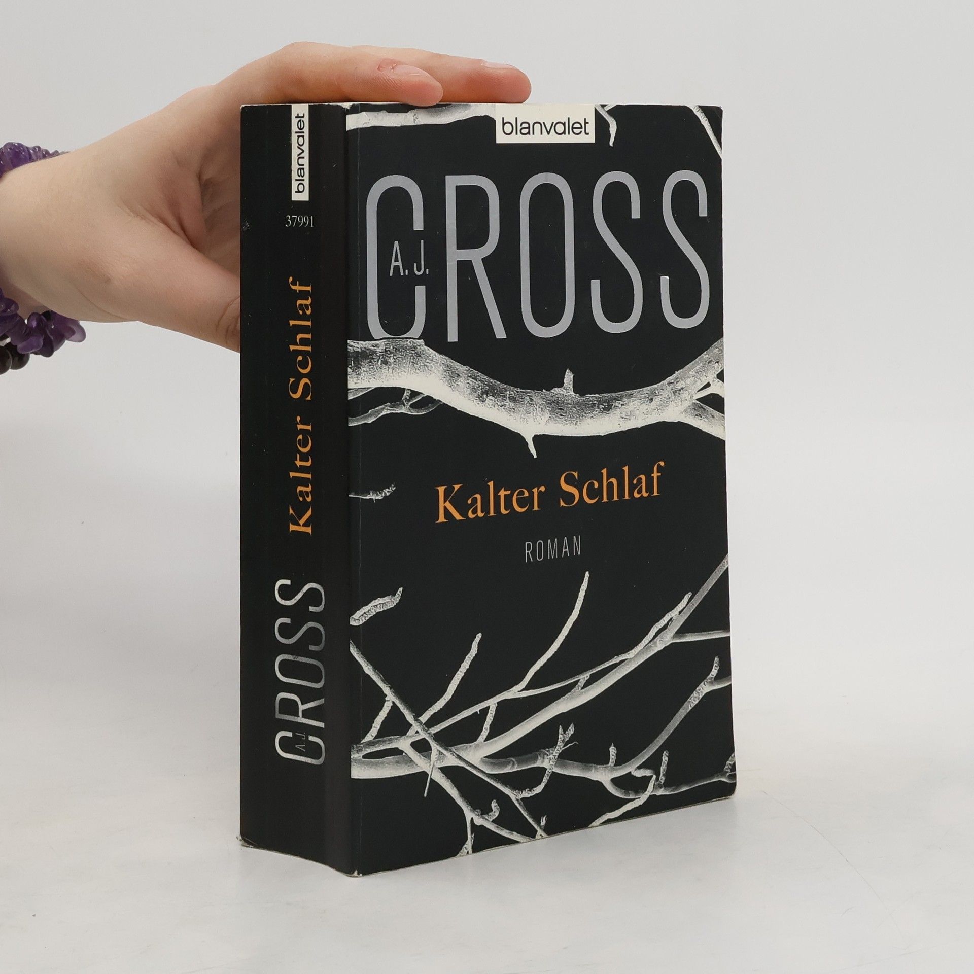 A. J. Cross Kalter Schlaf