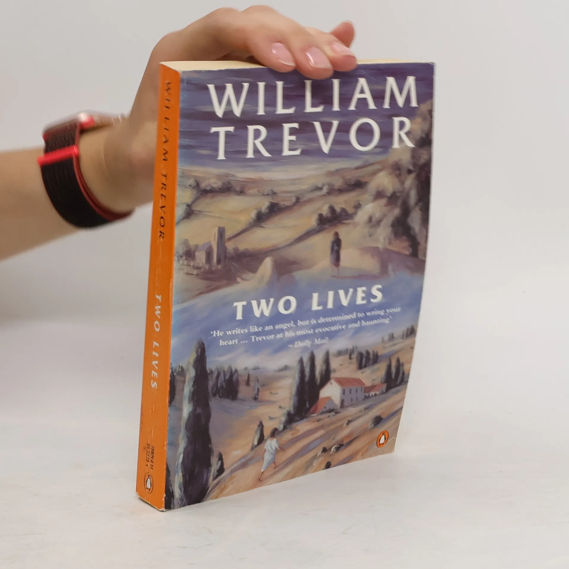 Two Lives | Book | William Trevor | EN