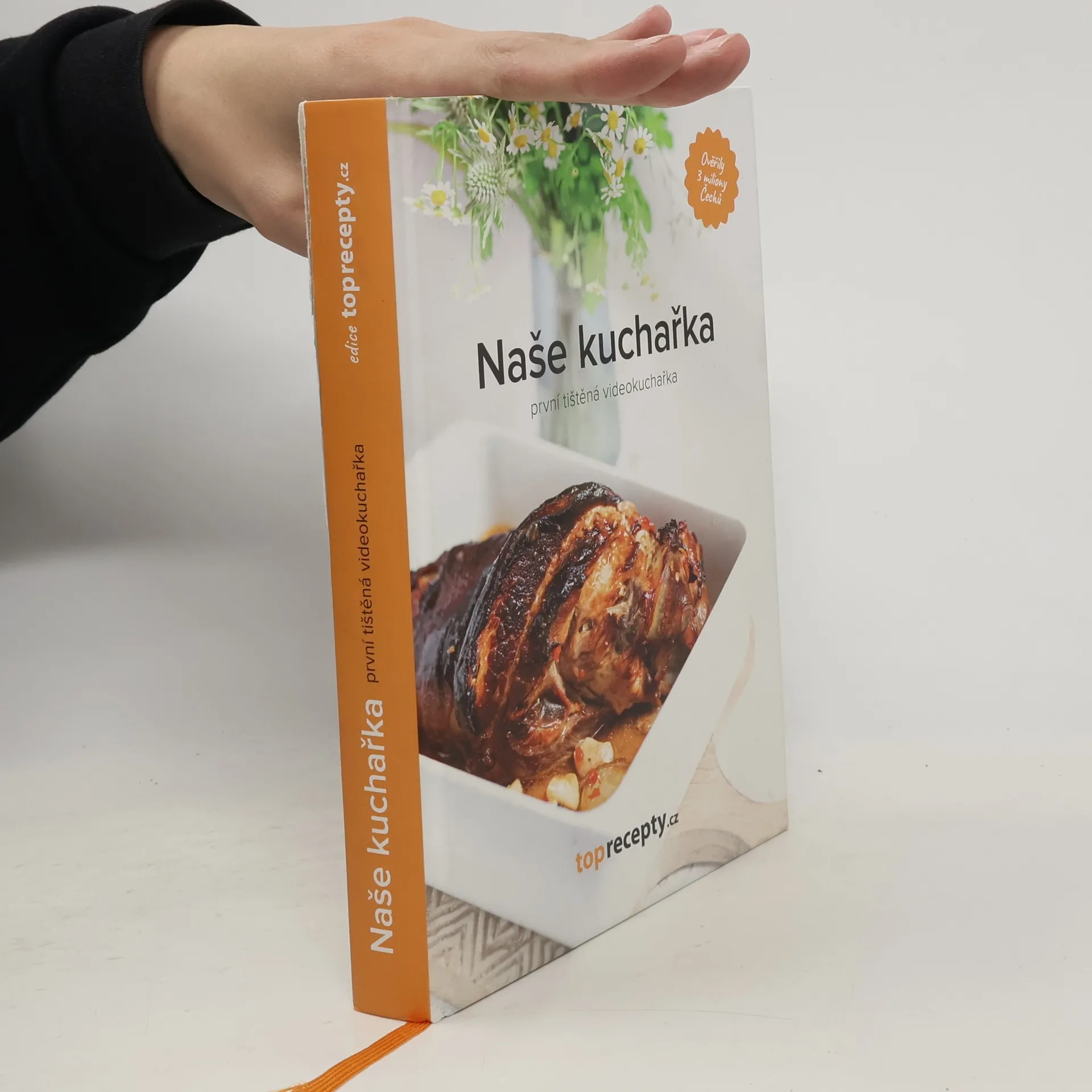 Naše kuchařka : první tištěná videokuchařka | Kniha | kolektiv