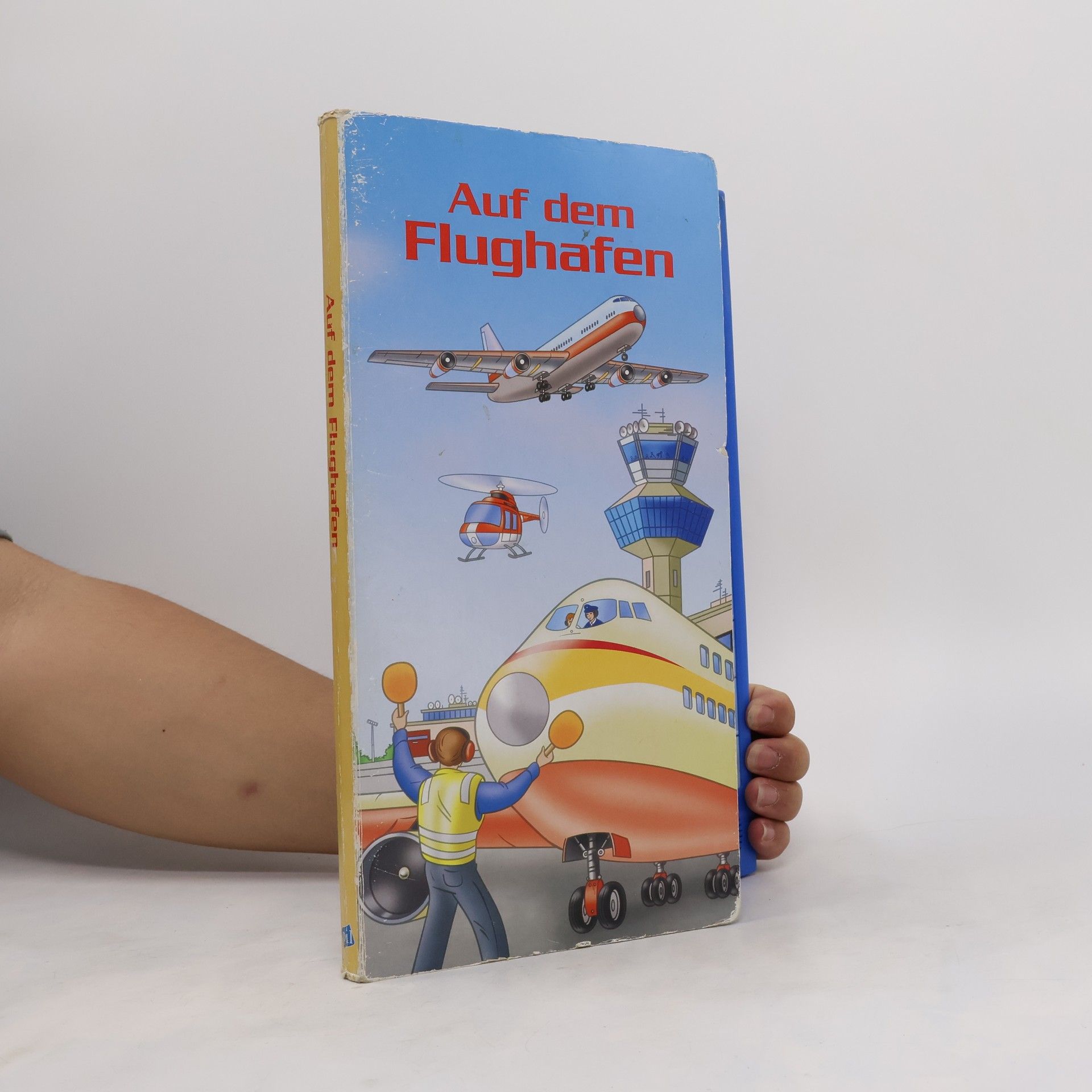 Laura Leintz Auf dem Flughafen