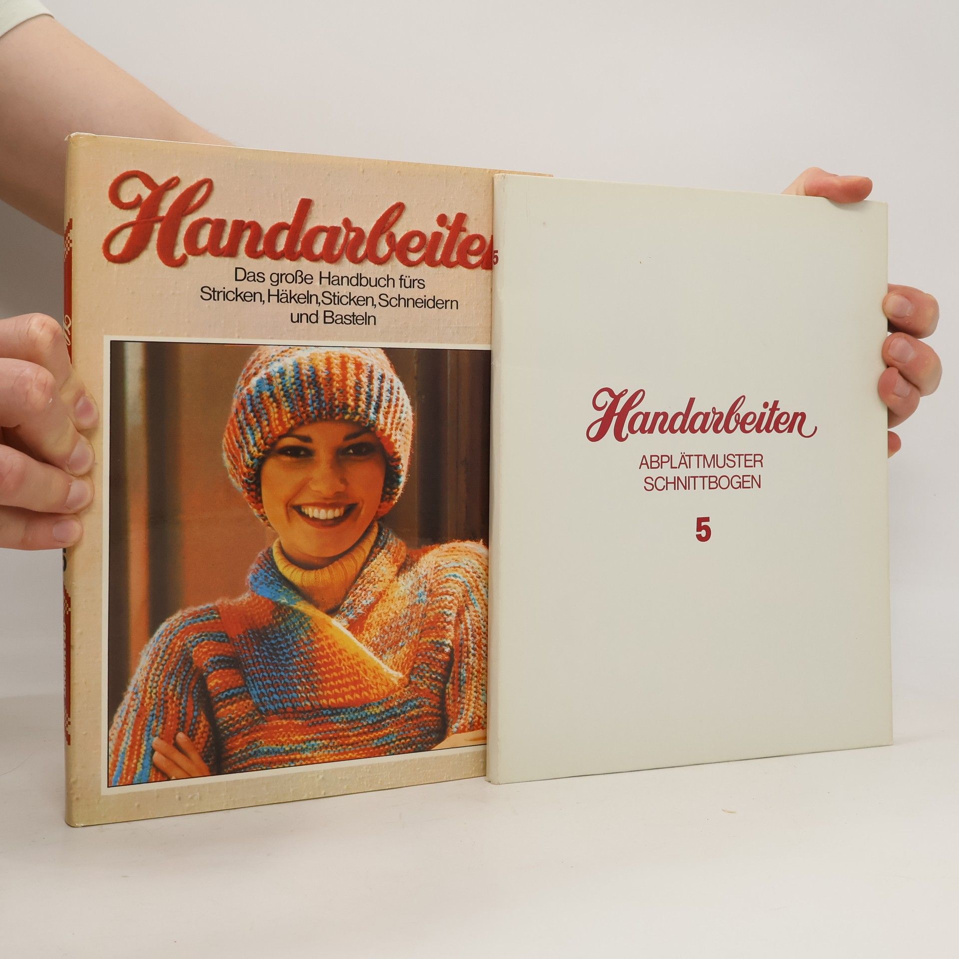 Collectif d'auteurs Handarbeiten 5. Das große Handbuch fürs Stricken, Häkeln, Sticken, Schneidern und Basteln