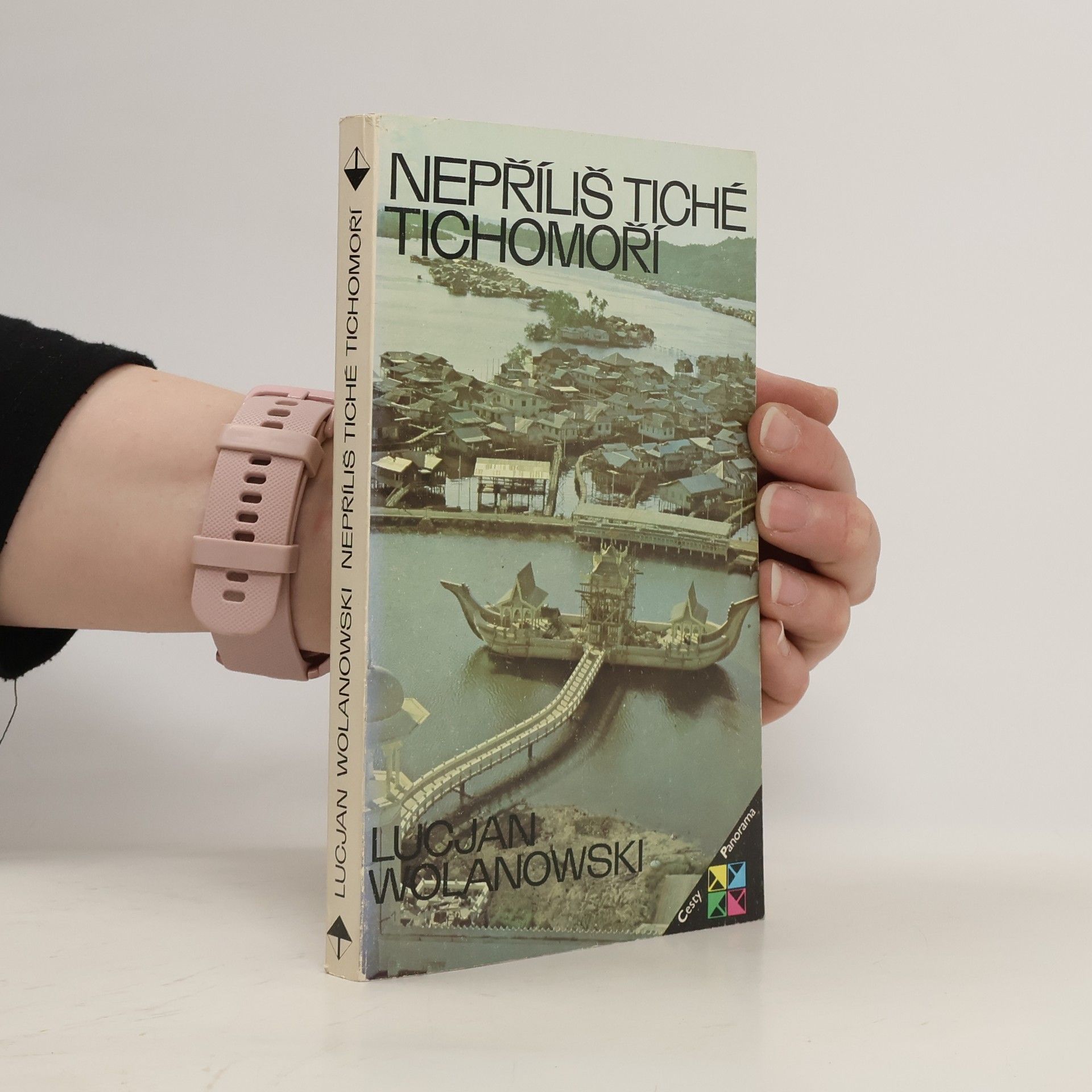 Lucjan Wolanowski Nepříliš tiché Tichomoří