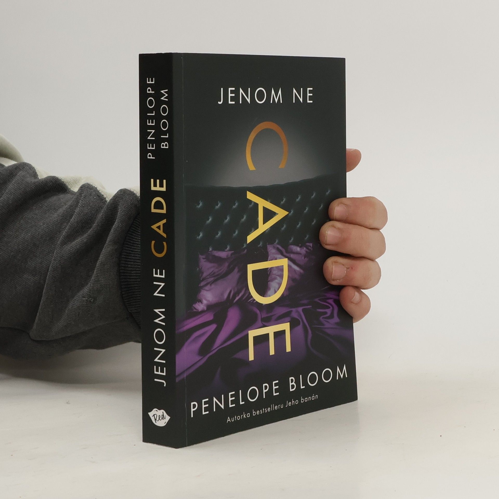 Penelope Bloom Jenom ne Cade