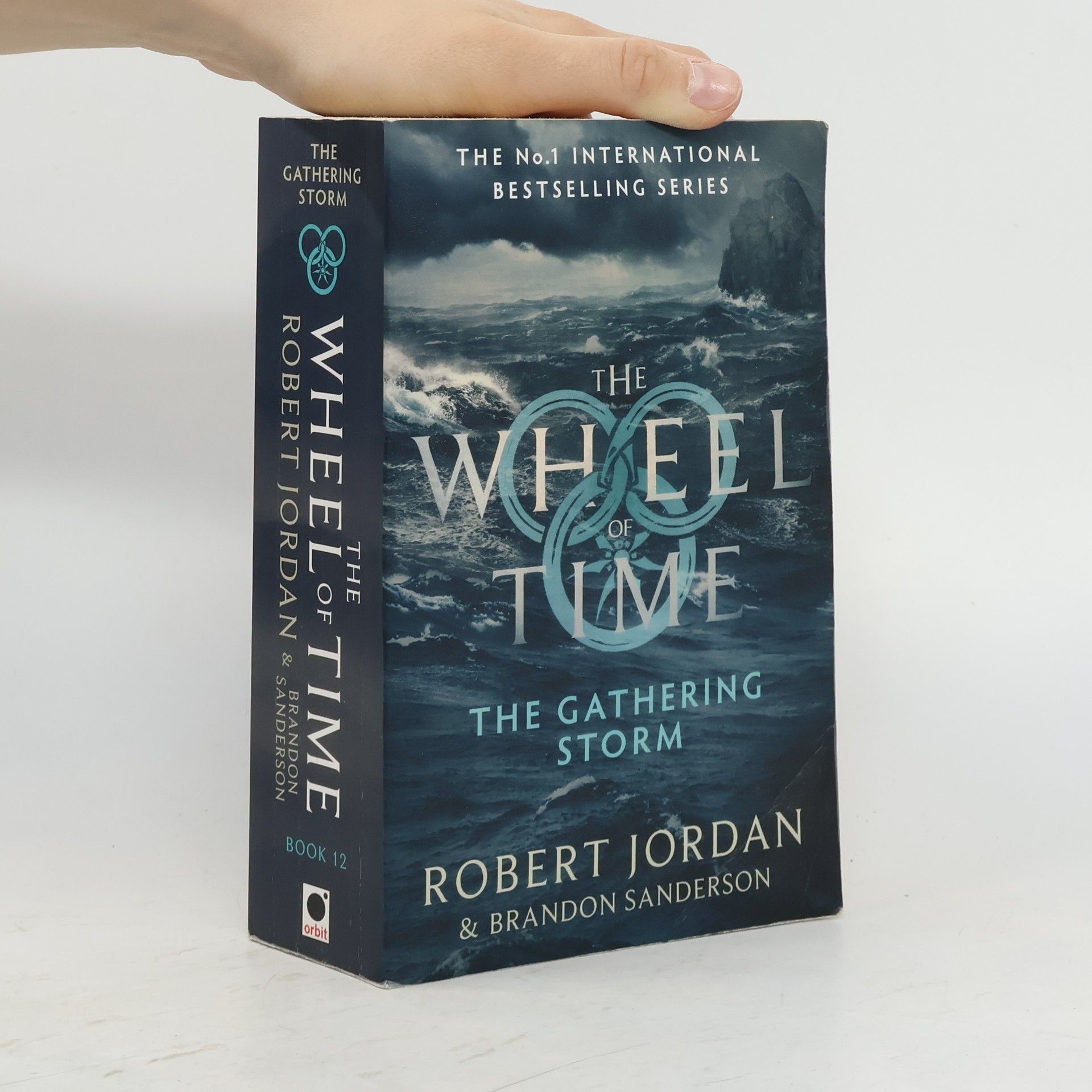 Robert Jordan The Wheel of Time. The Gathering Storm