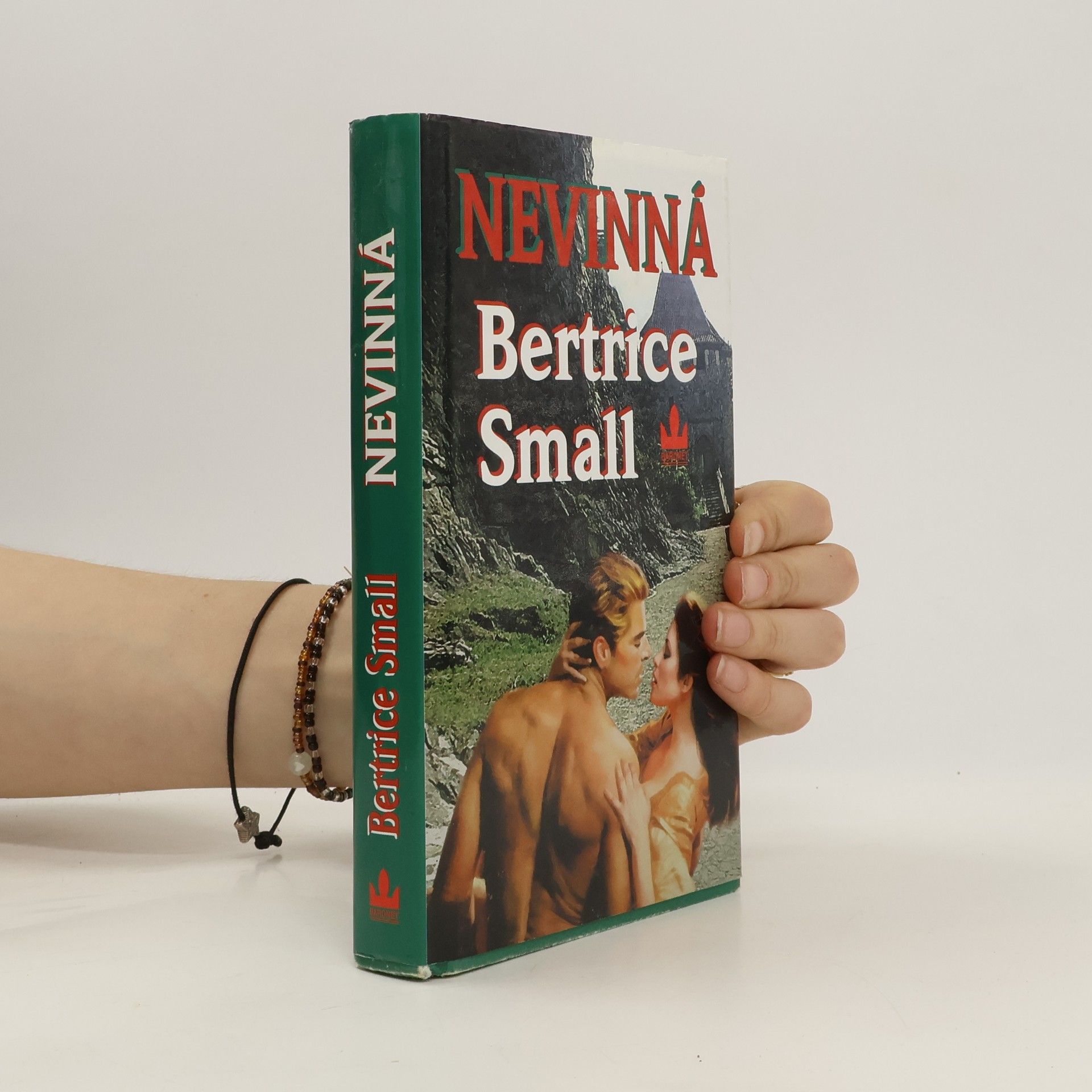 Bertrice Small Nevinná