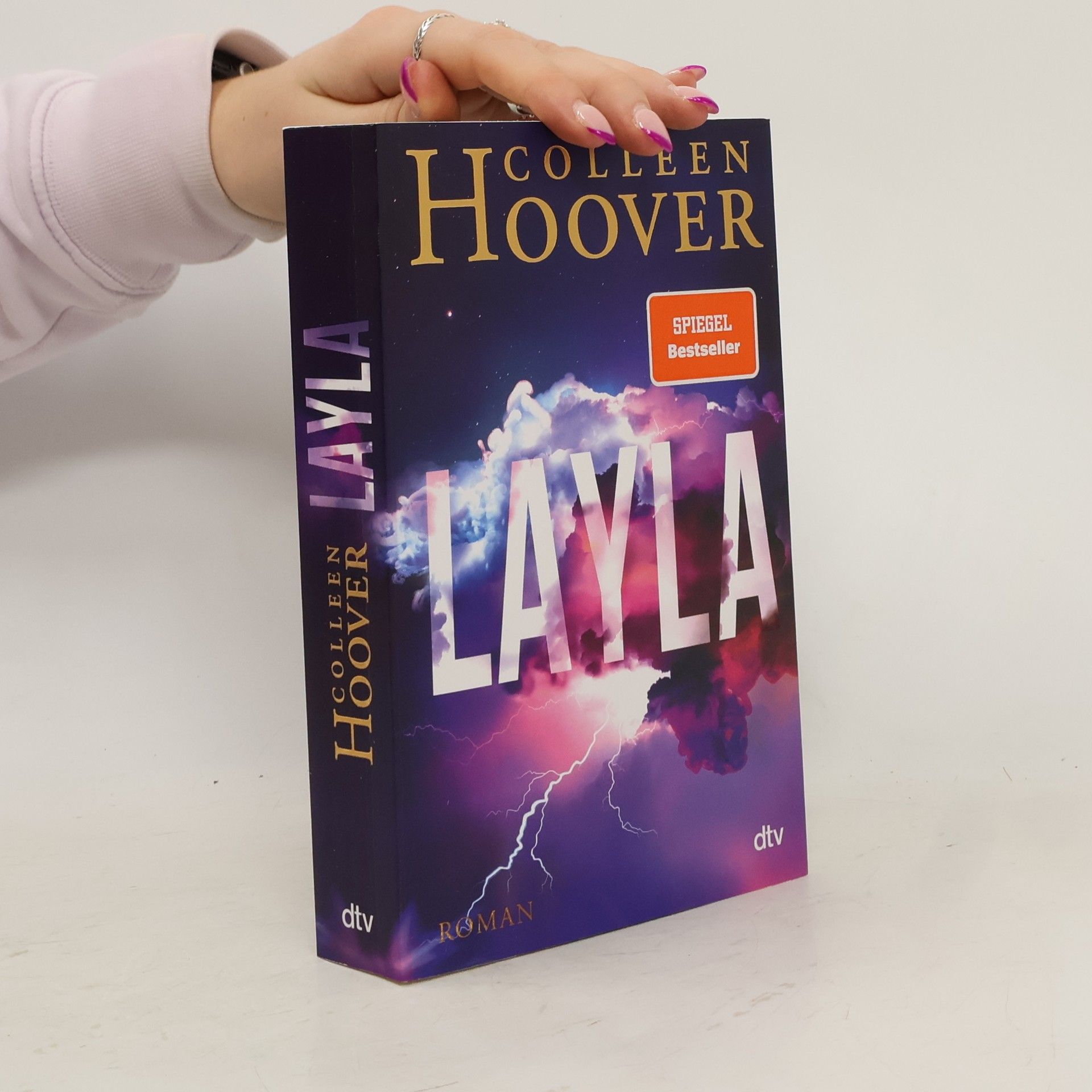 Colleen Hoover Layla