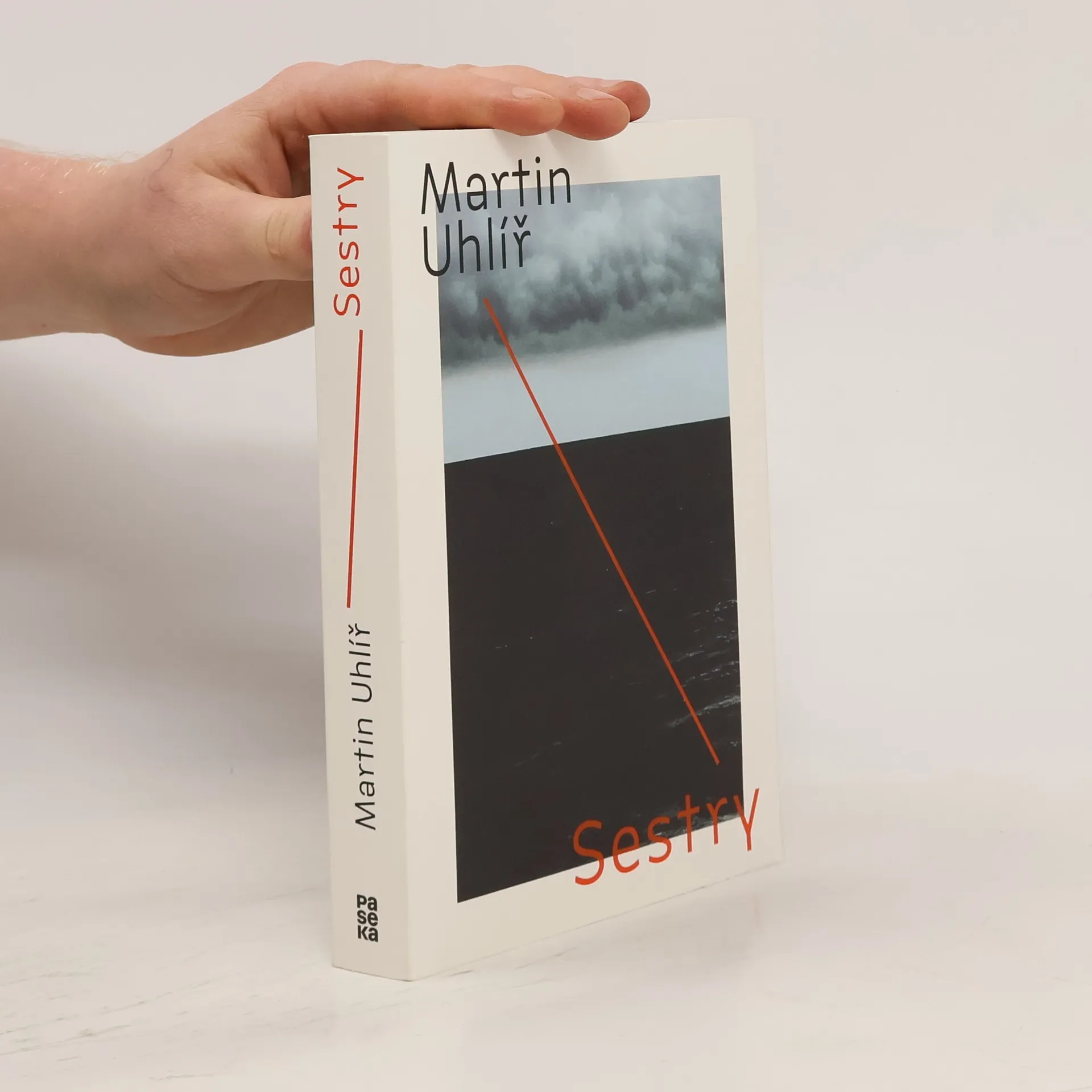 Sestry | Kniha | mäkká | Martin Uhlíř | CS