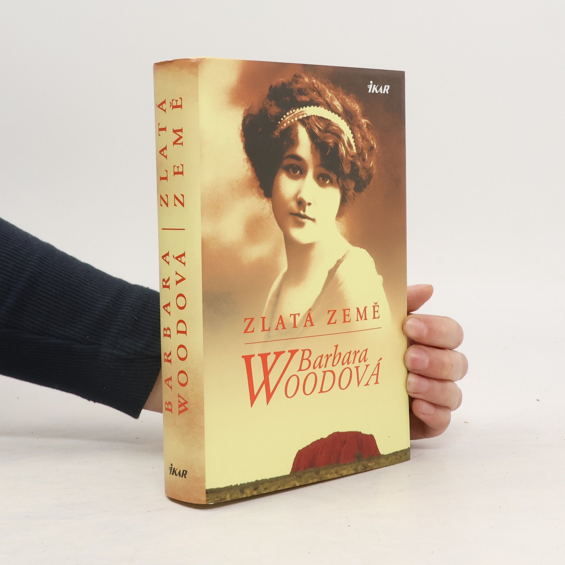 Barbara Wood Zlatá země