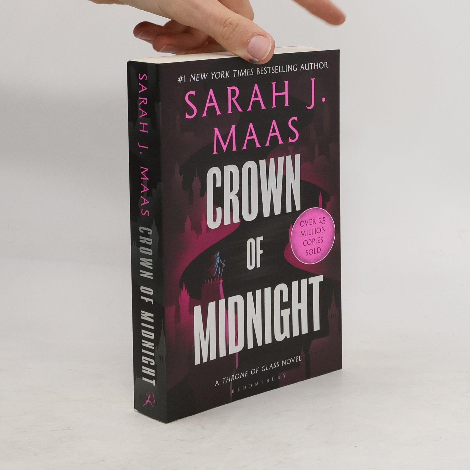 Sarah J. Maas Crown of midnight