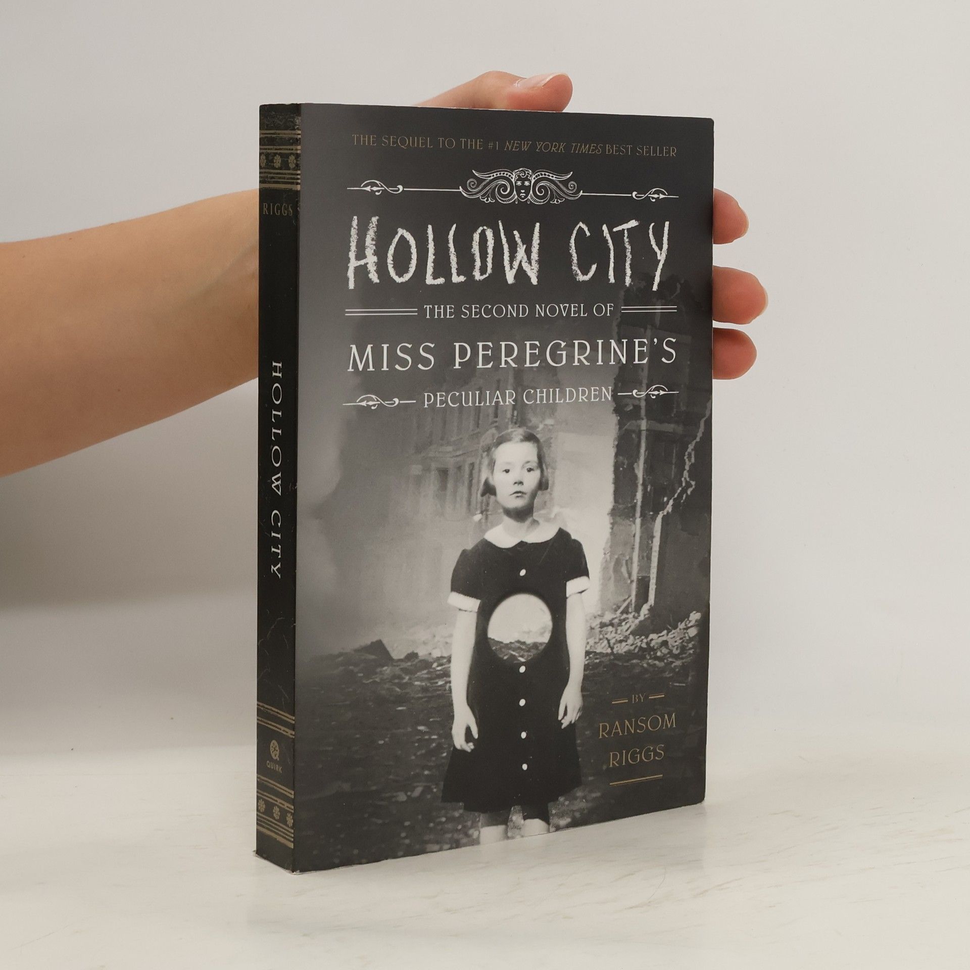 Ransom Riggs Hollow City