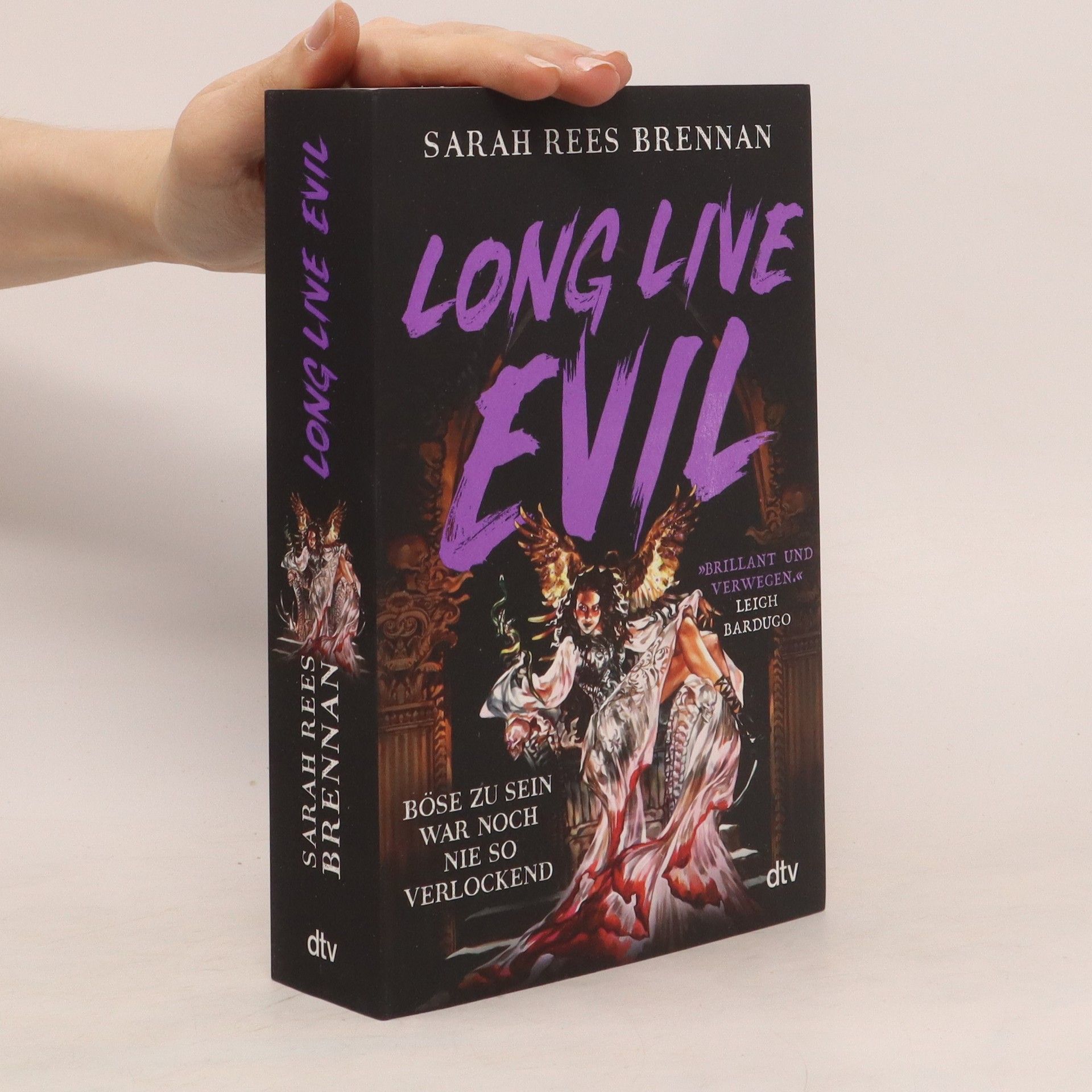 Sarah Rees Brennan Long Live Evil