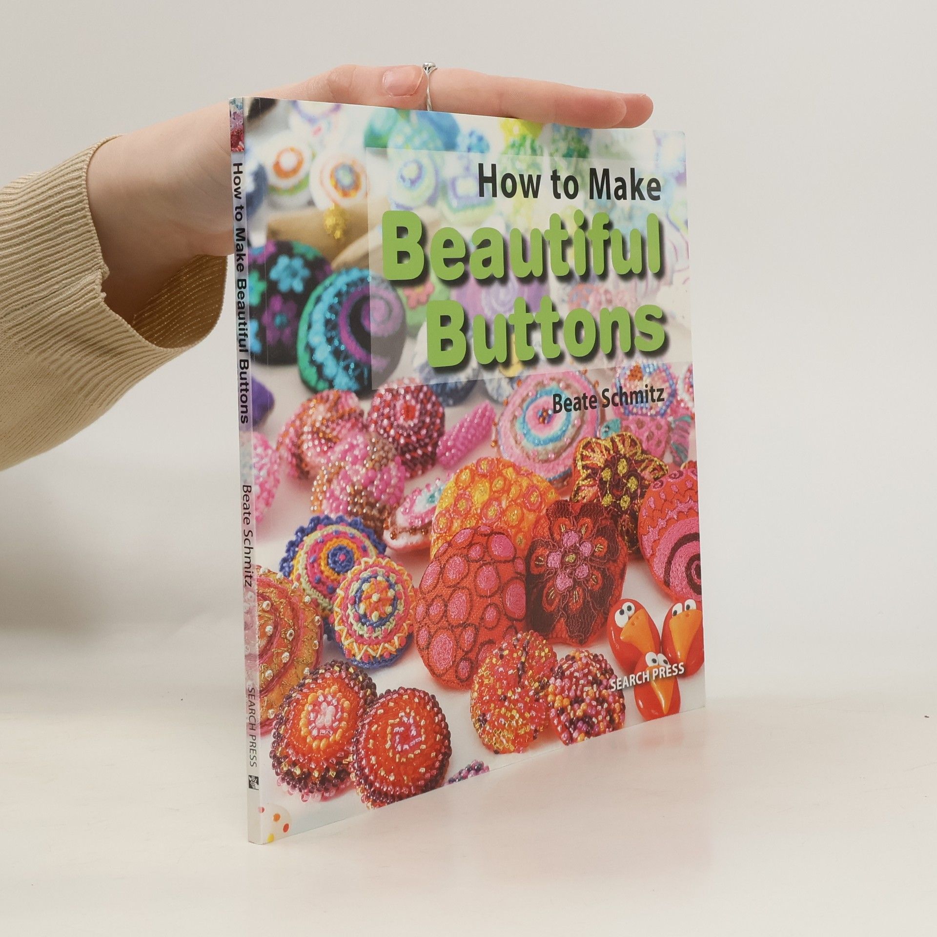 Beate Schmitz How to make beautiful buttons