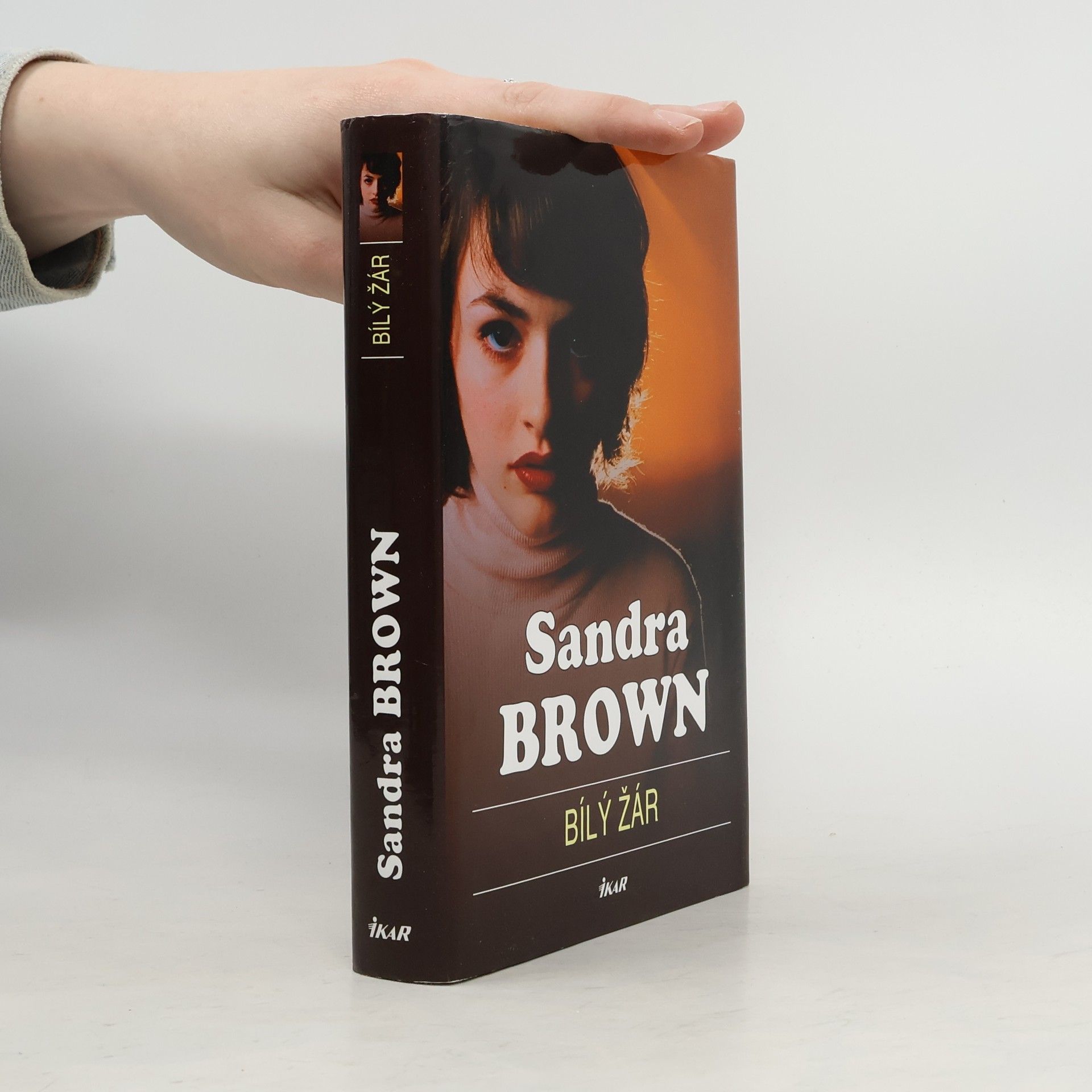 Sandra Brown Bílý žár