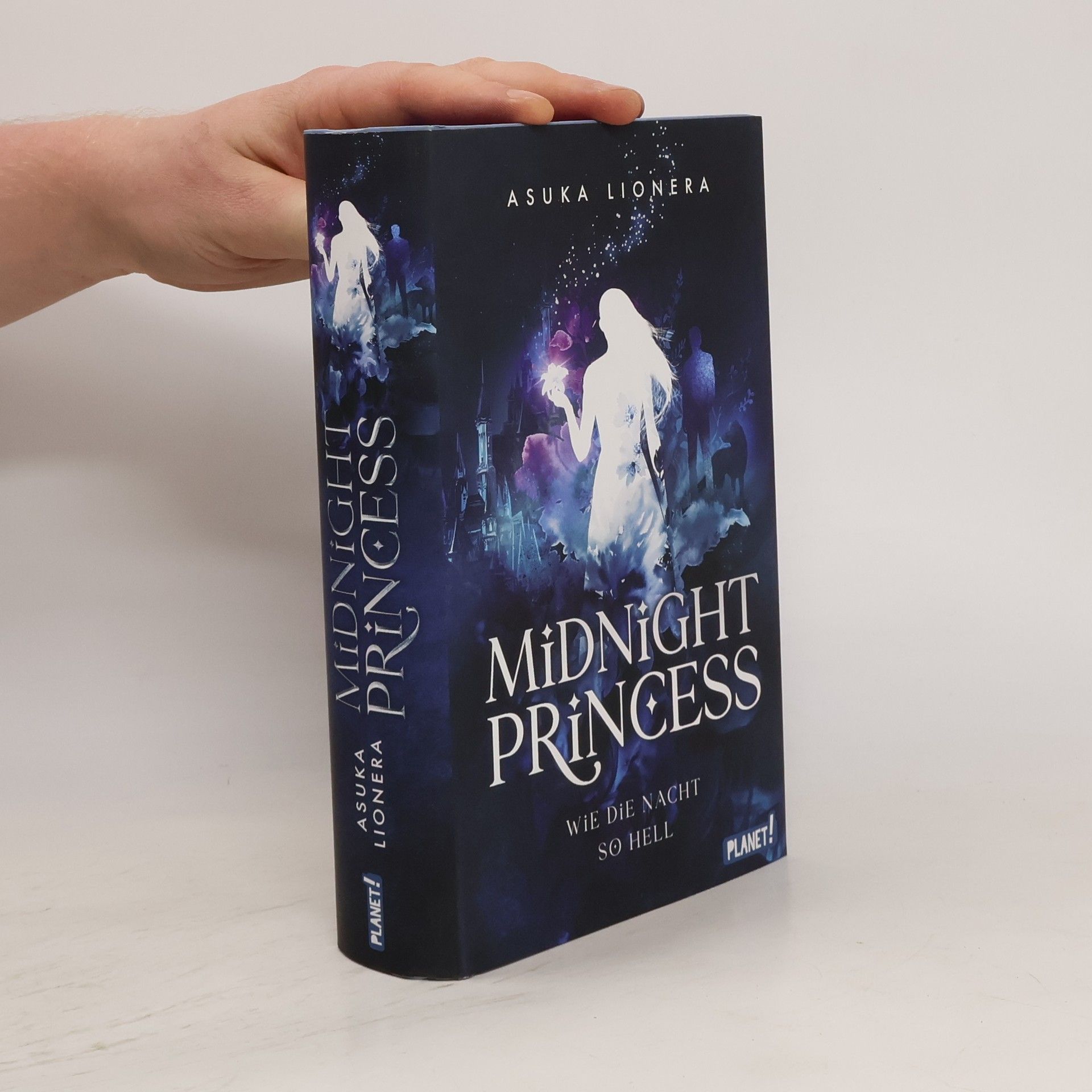 Asuka Lionera Midnight Princess. Wie die Nacht so hell
