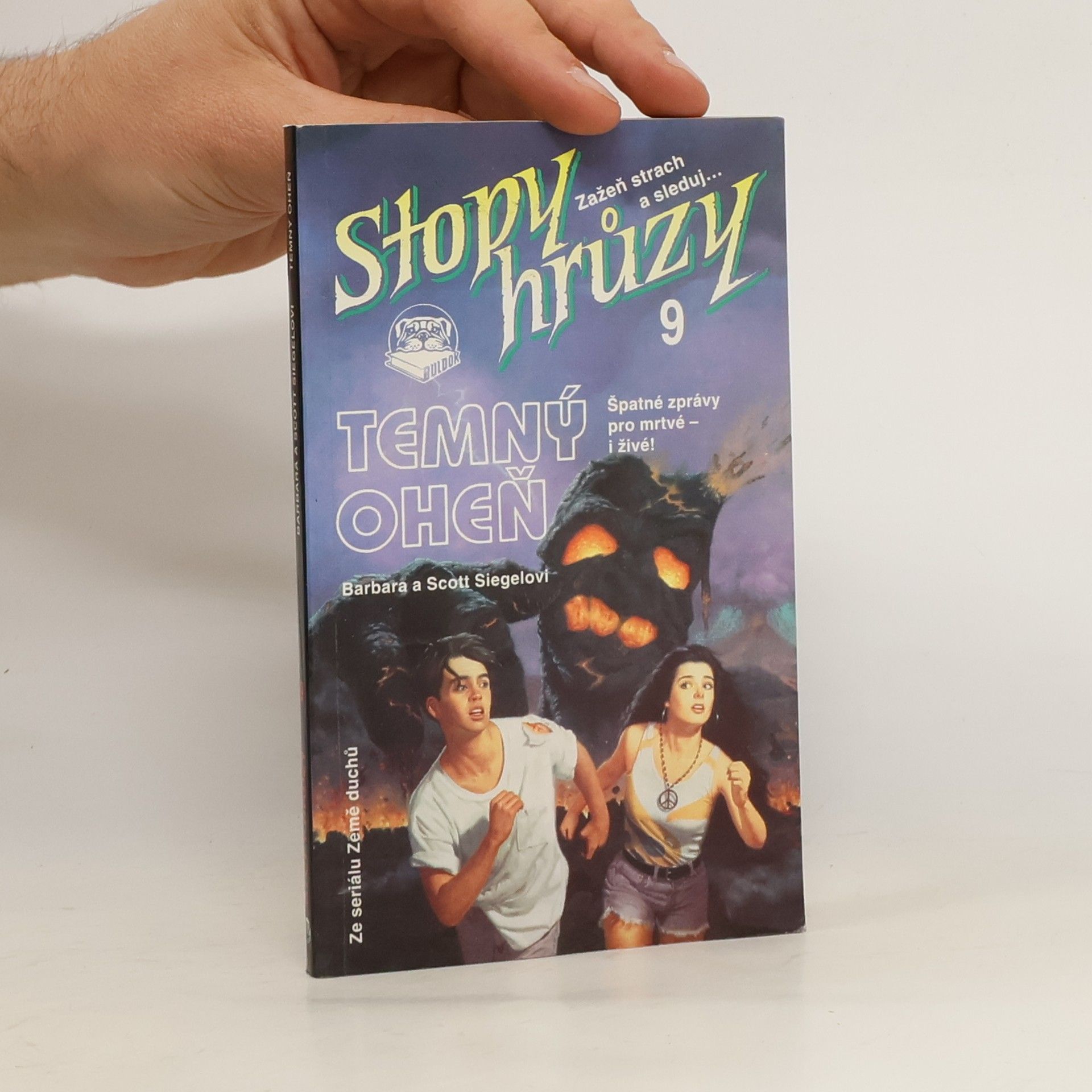 Barbara Siegel Stopy hrůzy. Temný oheň