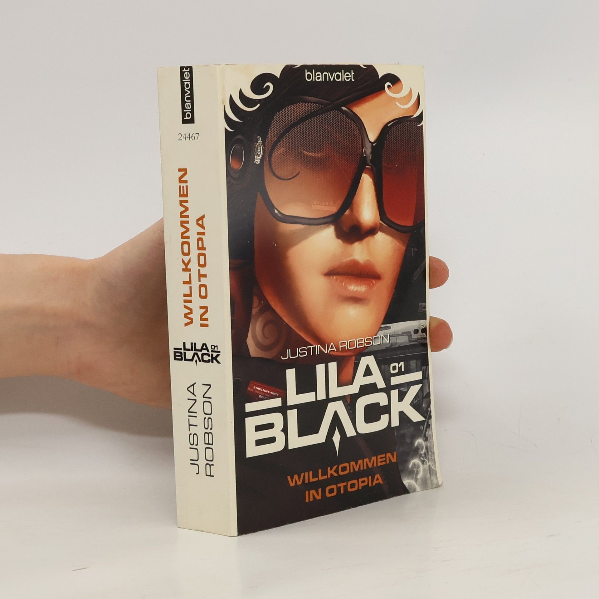 Justina Robson Lila Black 1