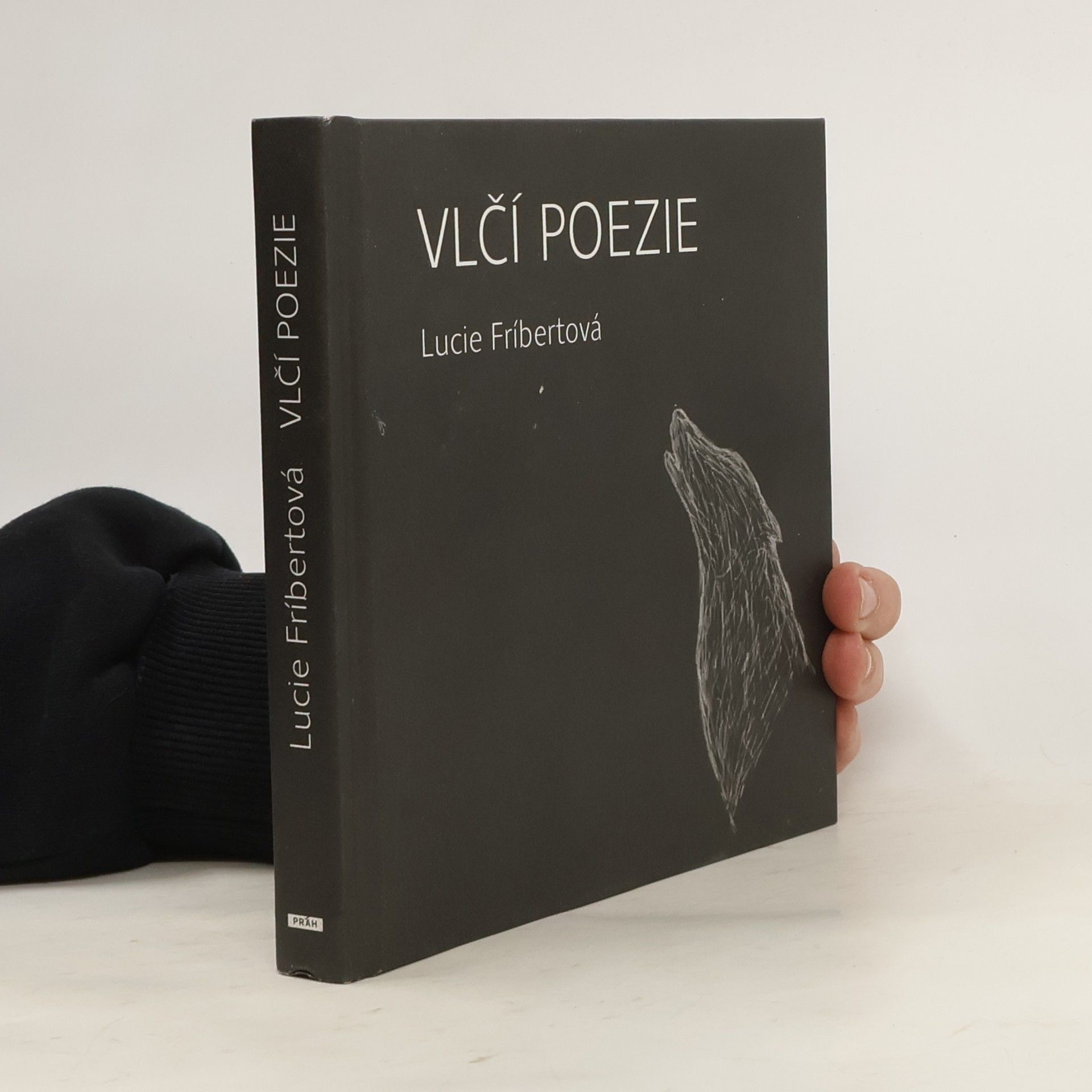 Lucie Fríbertová Vlčí poezie