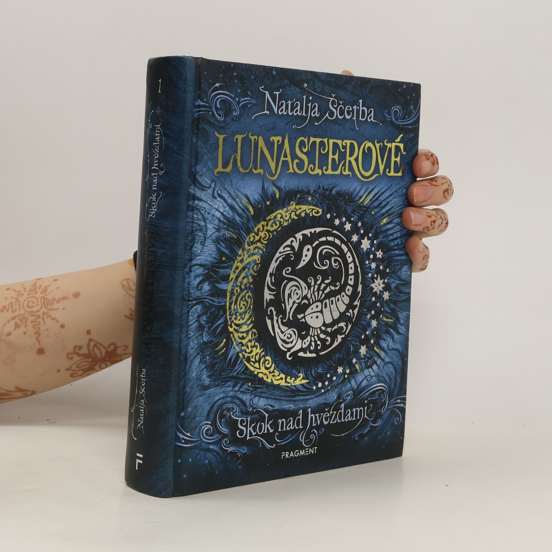 Natal ja Vasil jevna Ščerba Lunasterové. Skok nad hvězdami