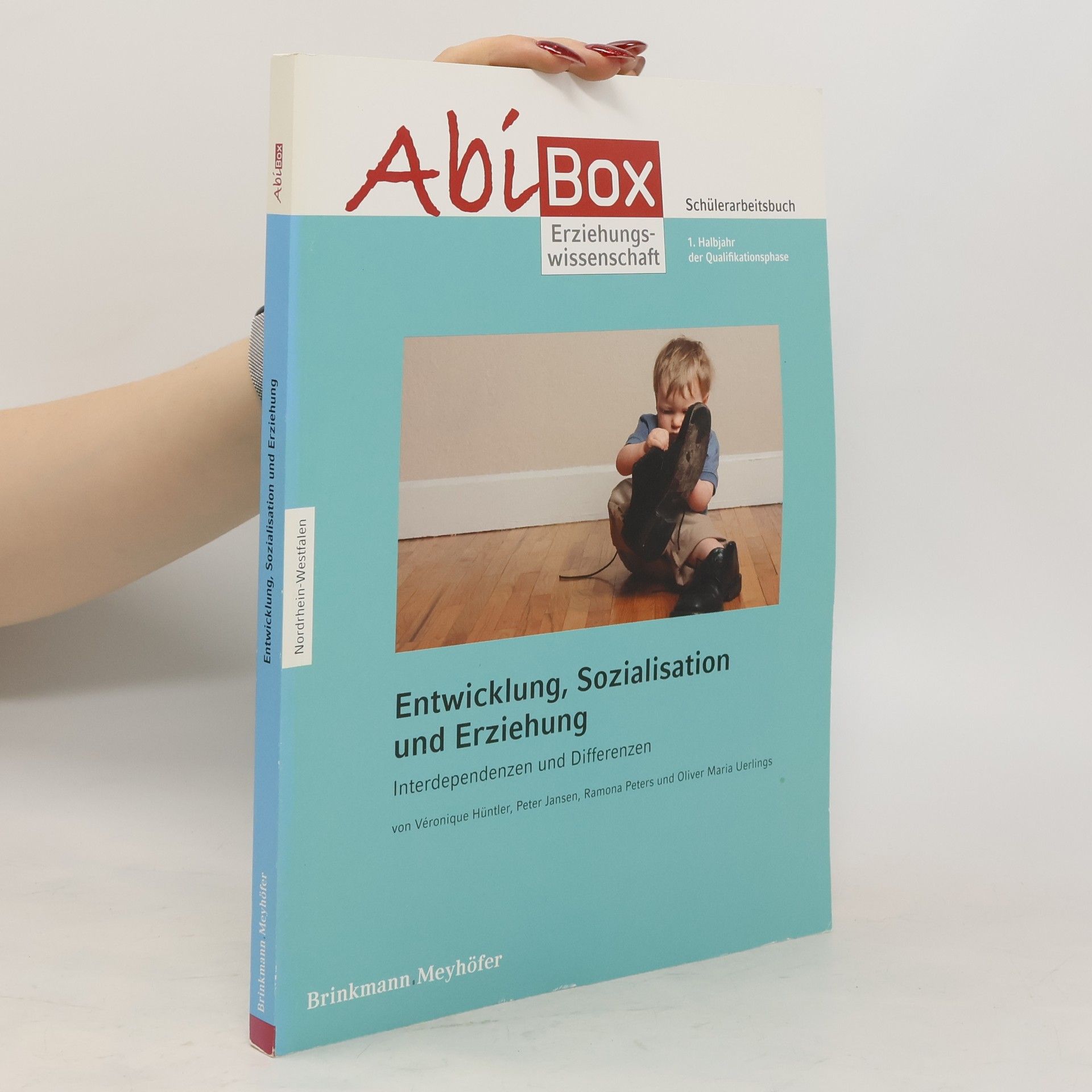 Véronique Hüntler Entwicklung, Sozialisation und Erziehung Interdependenzen und Differenzen