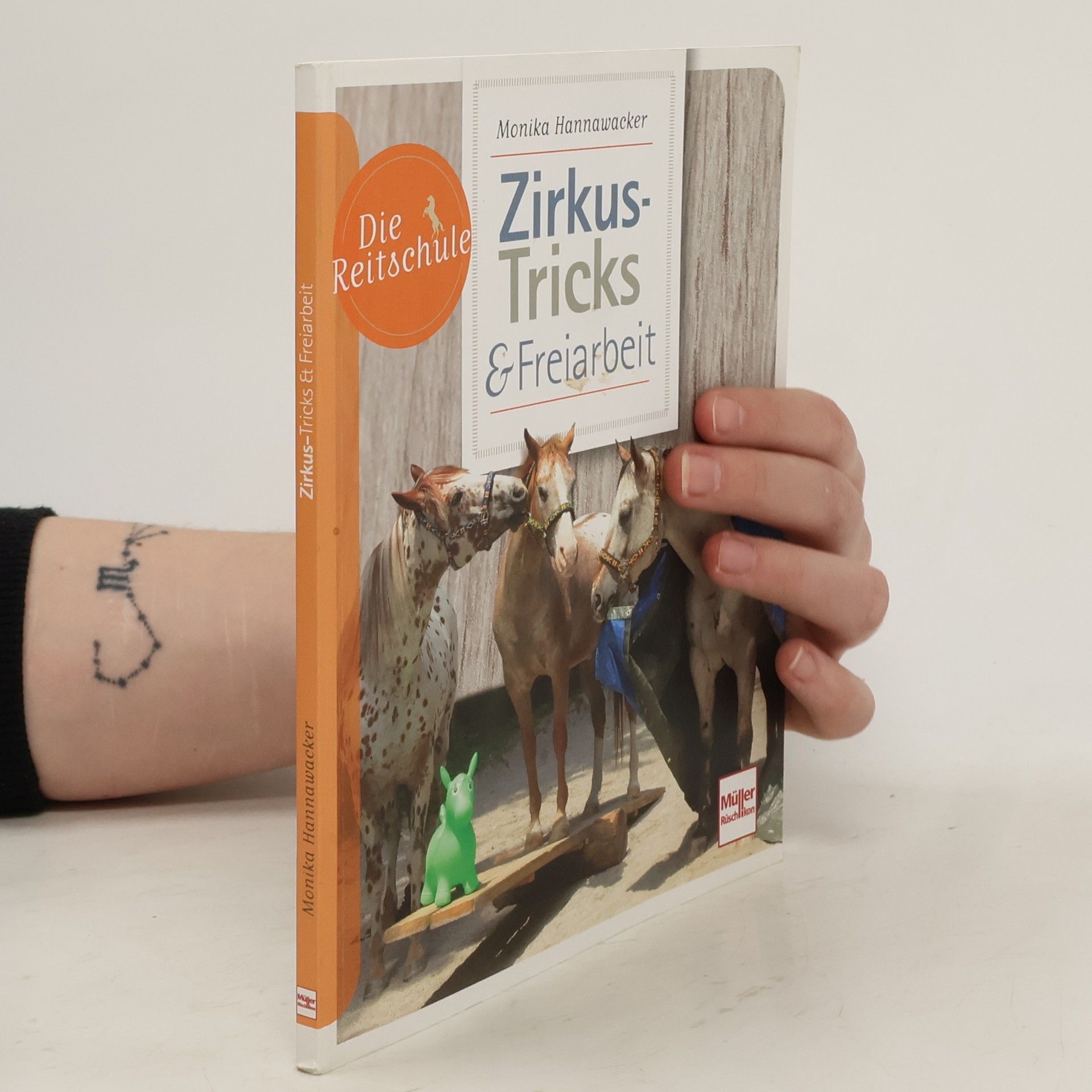 Monika Hannawacker Zirkus-Tricks & Freiarbeit