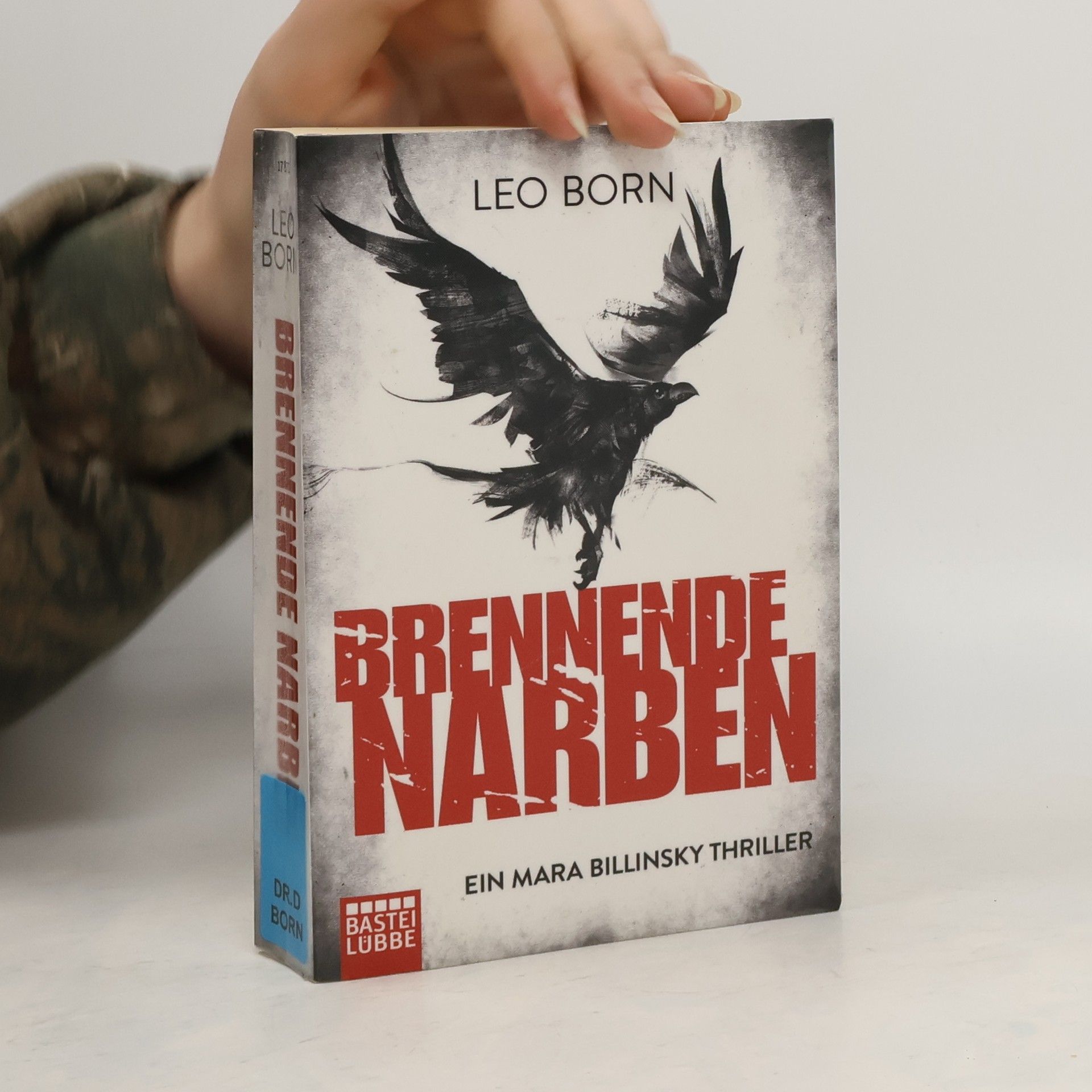 Leo Born Brennende Narben