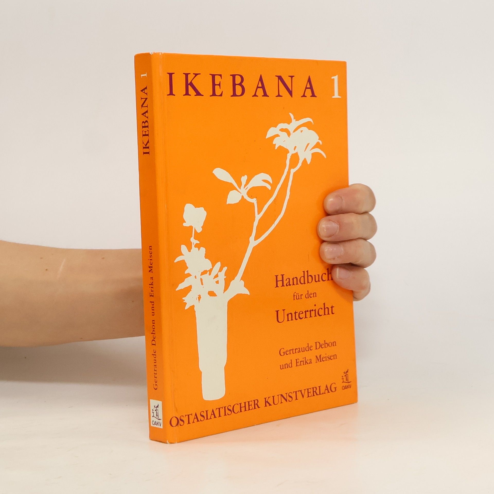 Gertraude Debon Ikebana 1