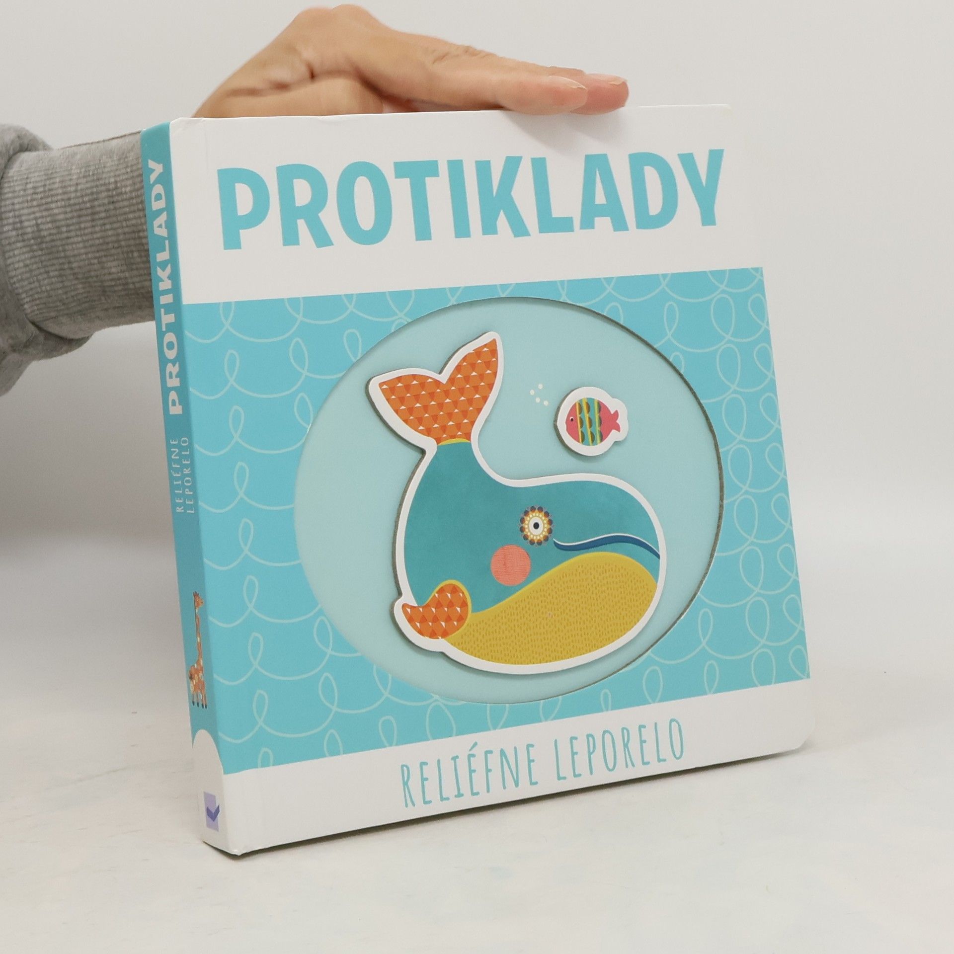 AA.VV. Protiklady: Reliéfne leporelo