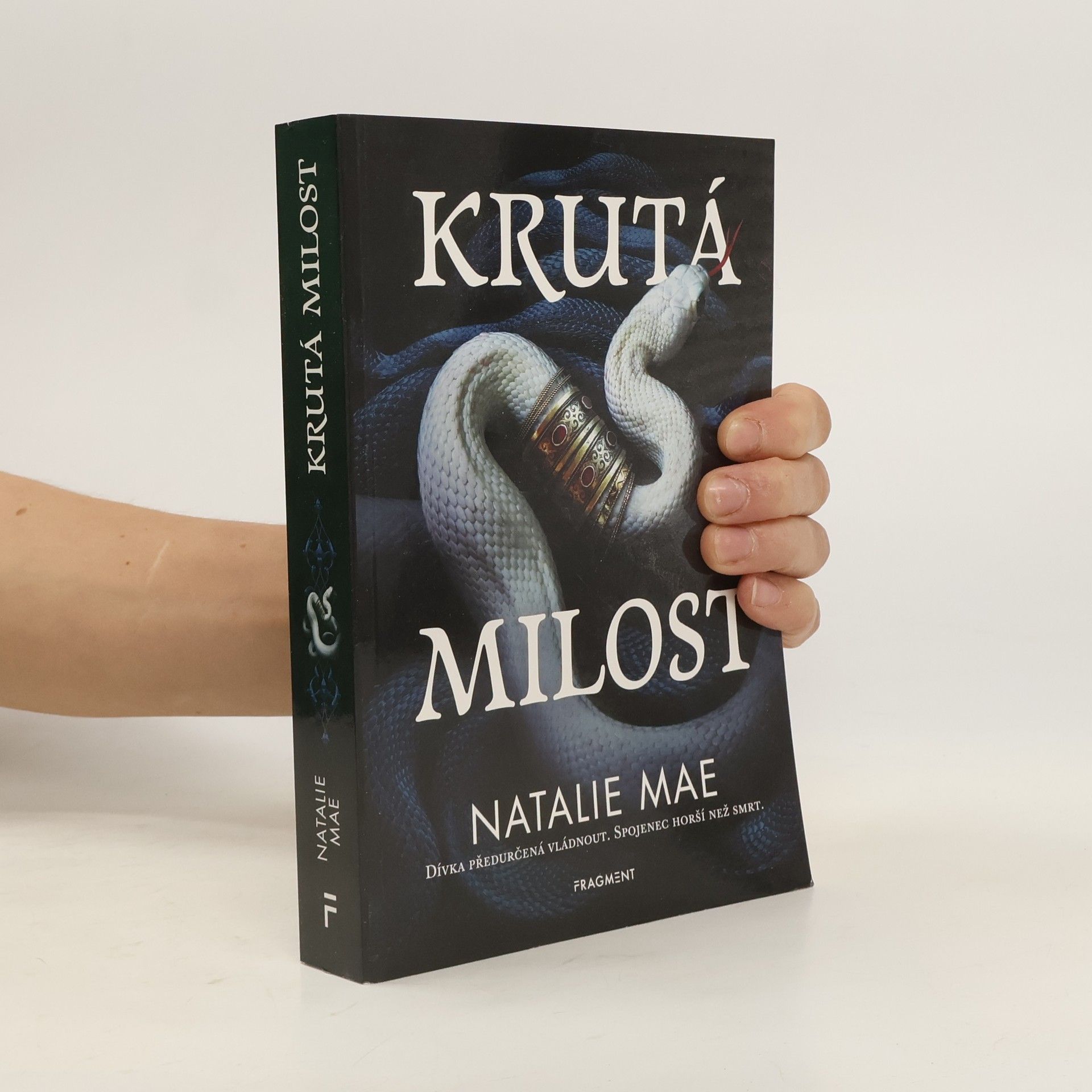 Natalie Mae Krutá milost