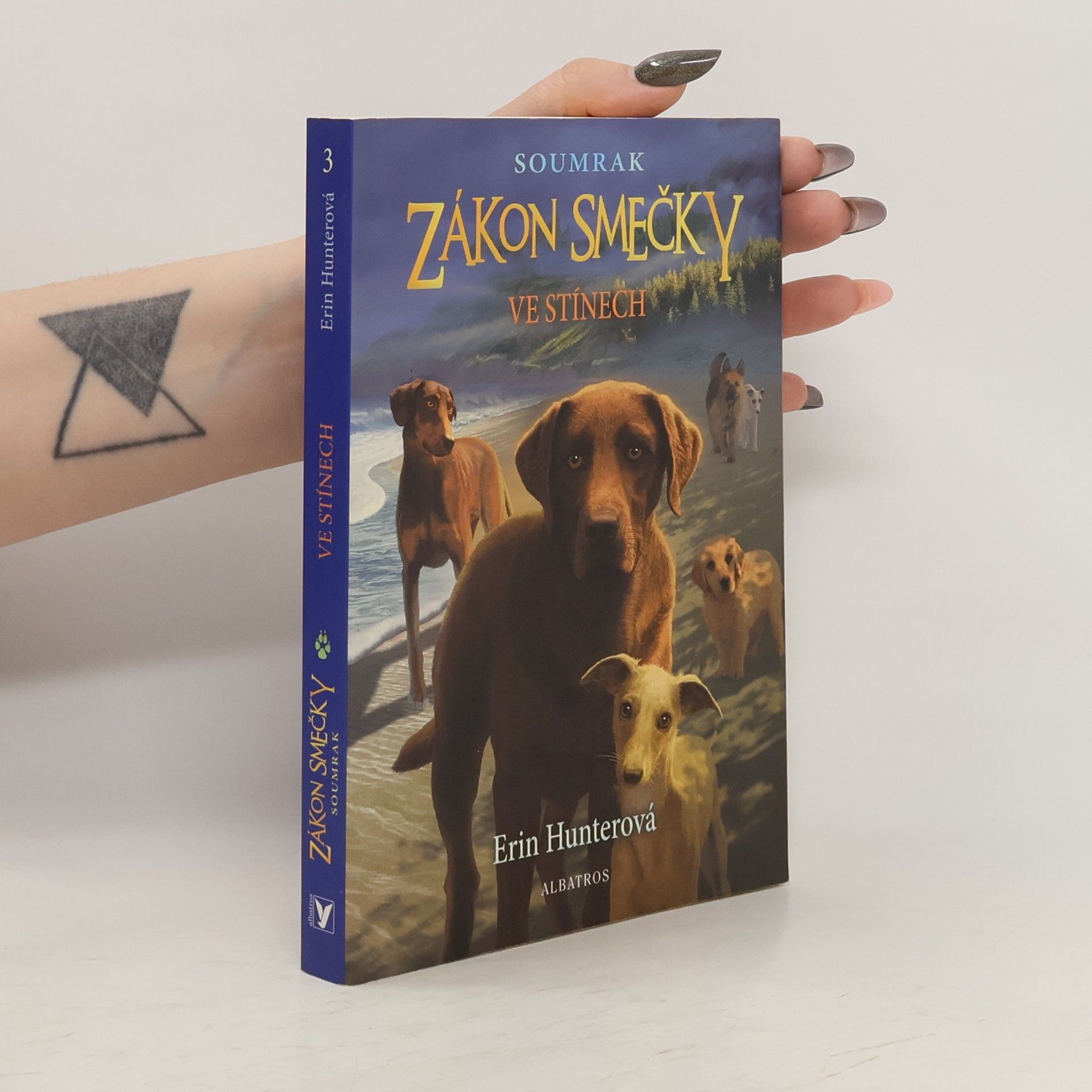 Erin Hunter Zákon smečky :  Ve stínech