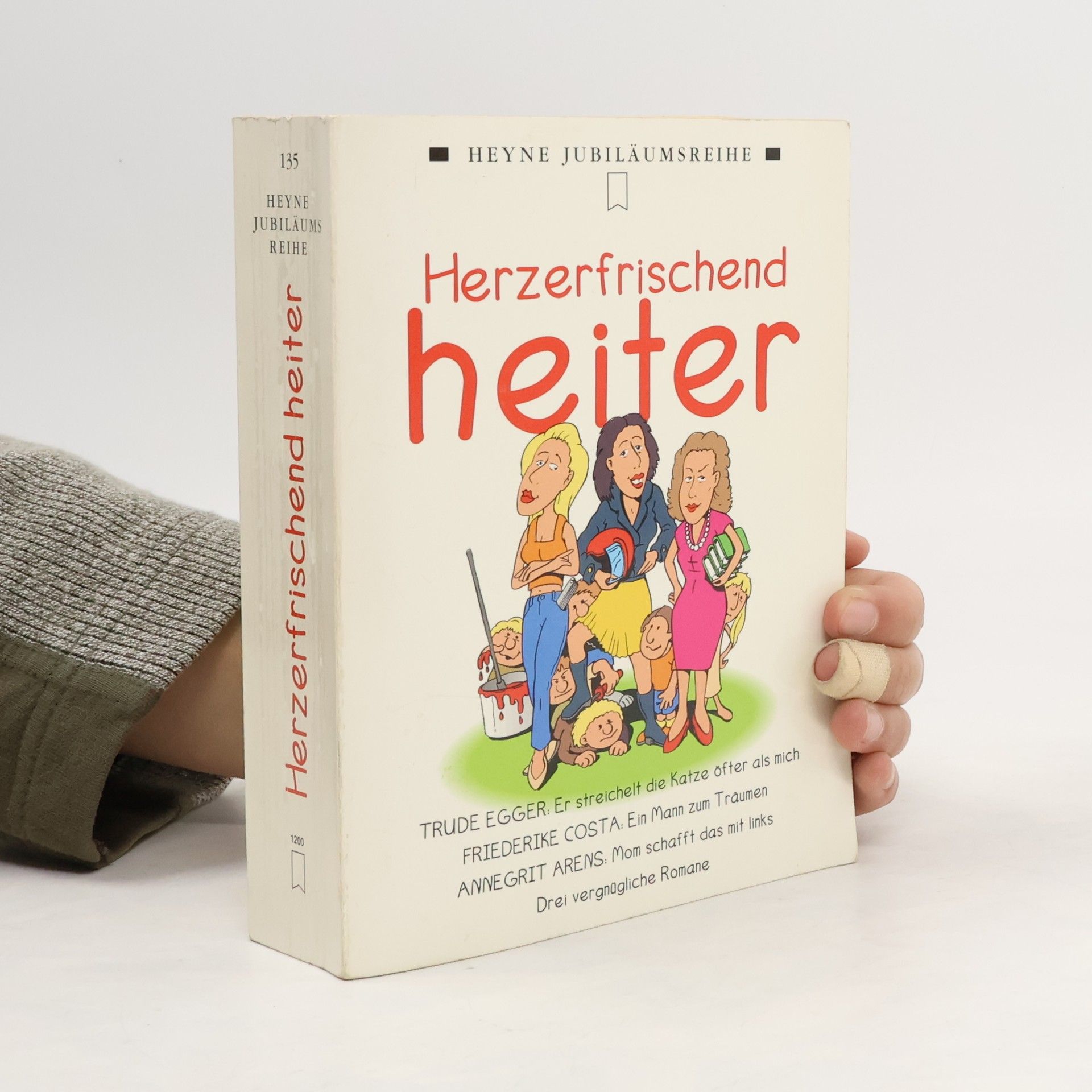 Trude Egger Herzerfrischend heiter. Er streichelt die Katze öfter als mich; Ein Mann zum Träumen; Mom schafft das mit links. Drei vergnügliche Romane