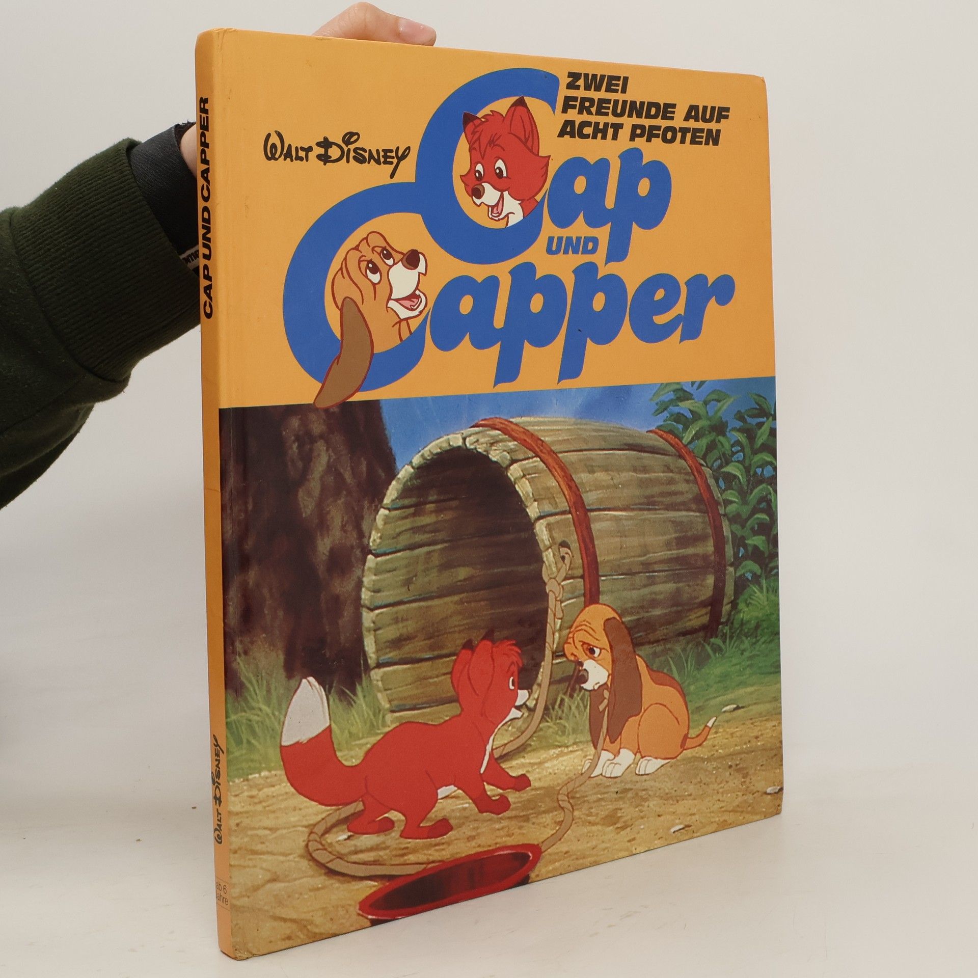 kolektiv Cap und Capper. Zwei freunde acht pfoten