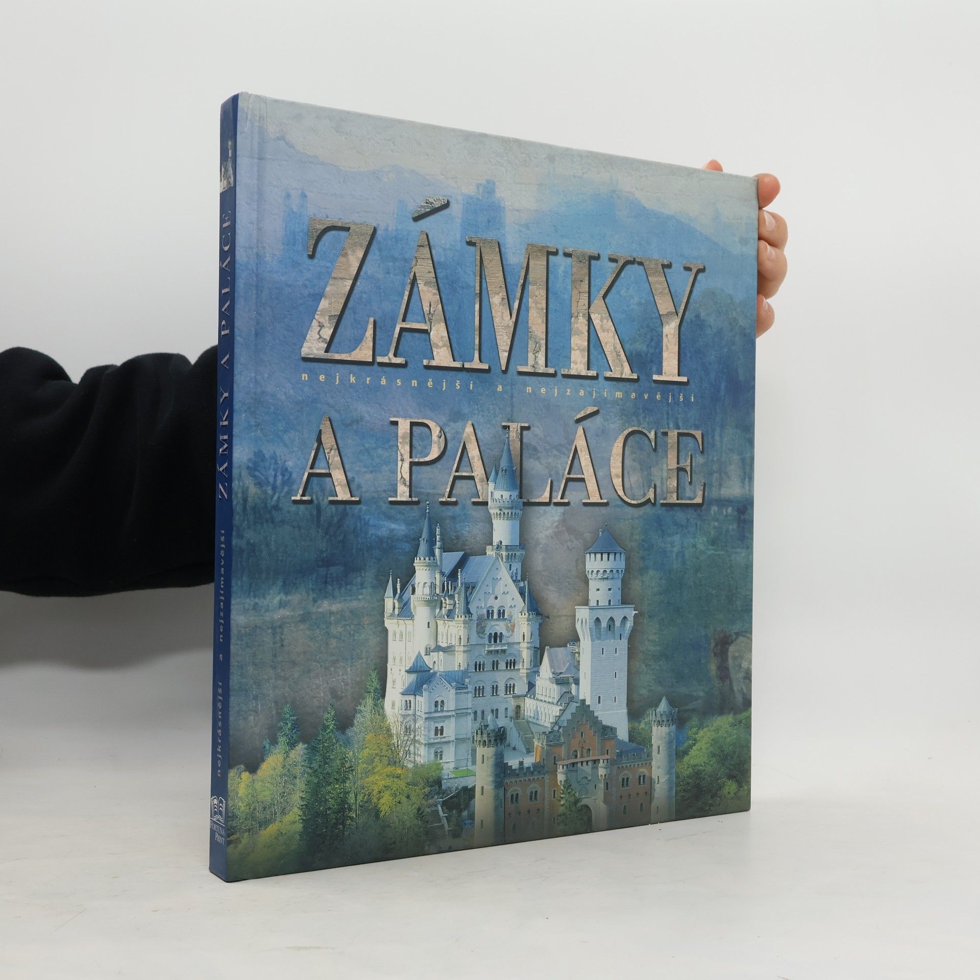 Jelena Žlábková Zámky a paláce: Nejkrásnější a nejzajímavější