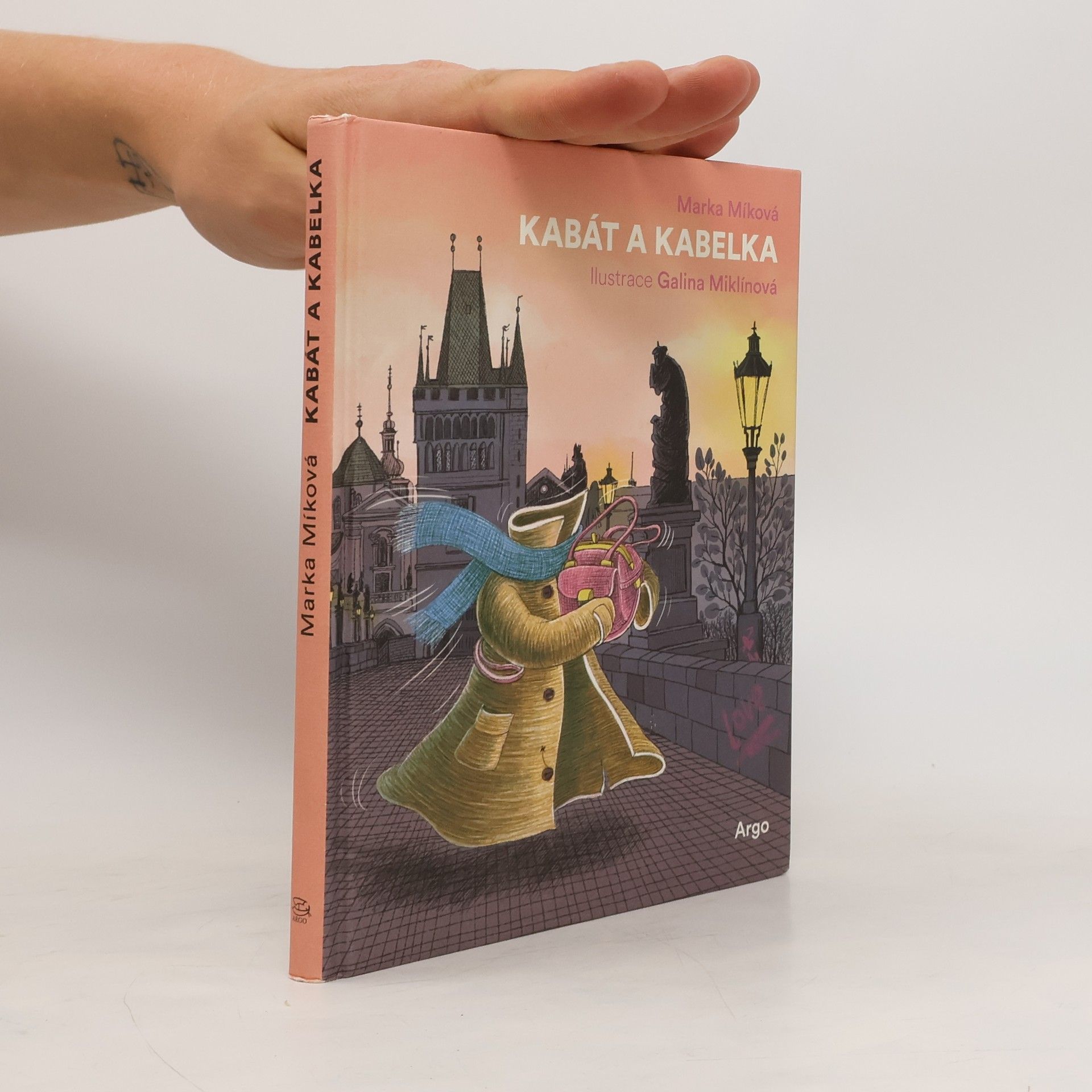 Marka Míková Kabát a kabelka