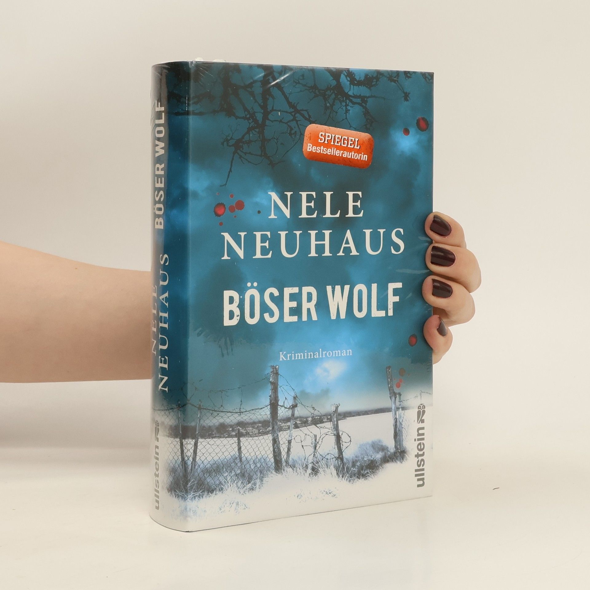 Nele Neuhaus Böser Wolf : Kriminalroman