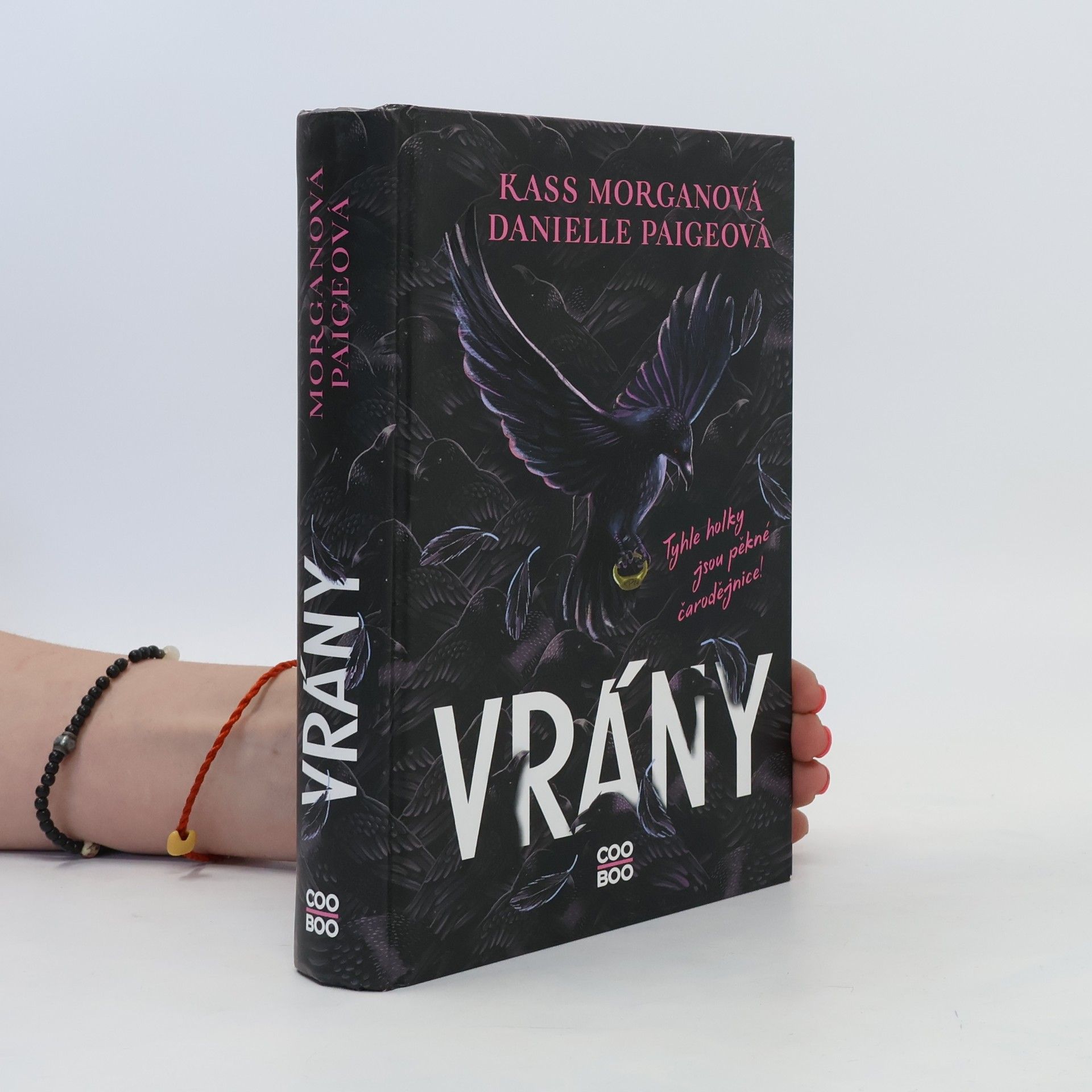 Kass Morgan Vrány